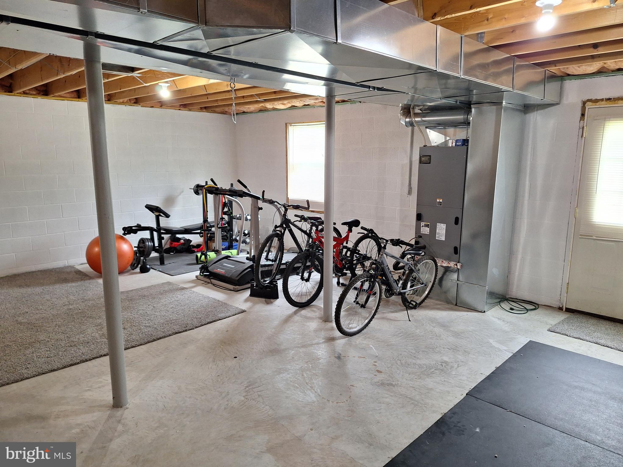 SUMMIT HILLS - Residential