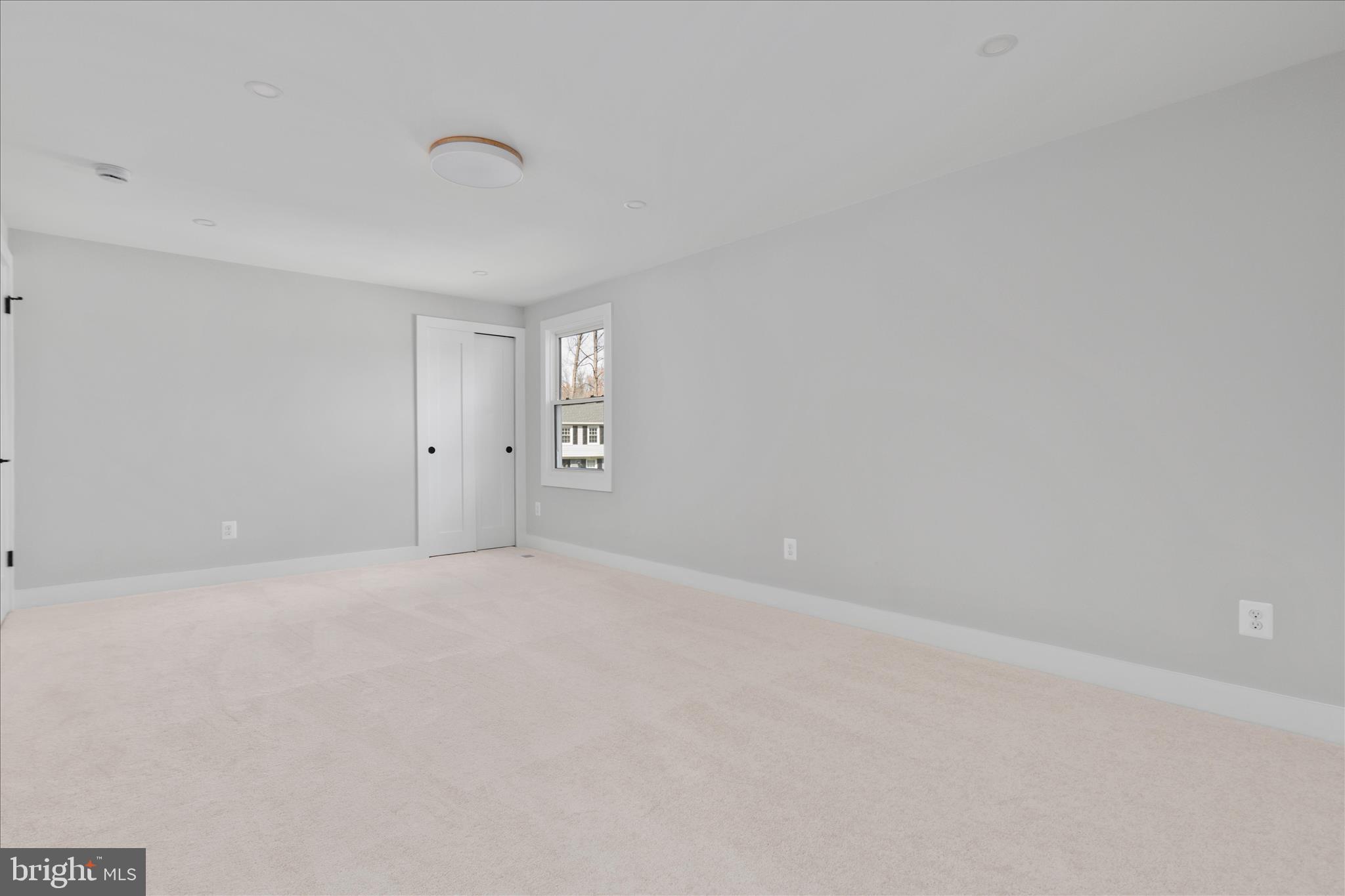 HOLMES RUN WOODS WEST - Residential