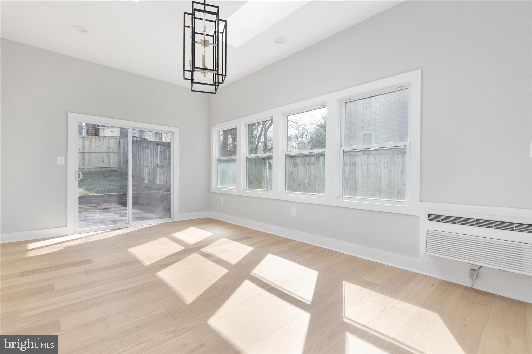 HOLMES RUN WOODS WEST - Residential