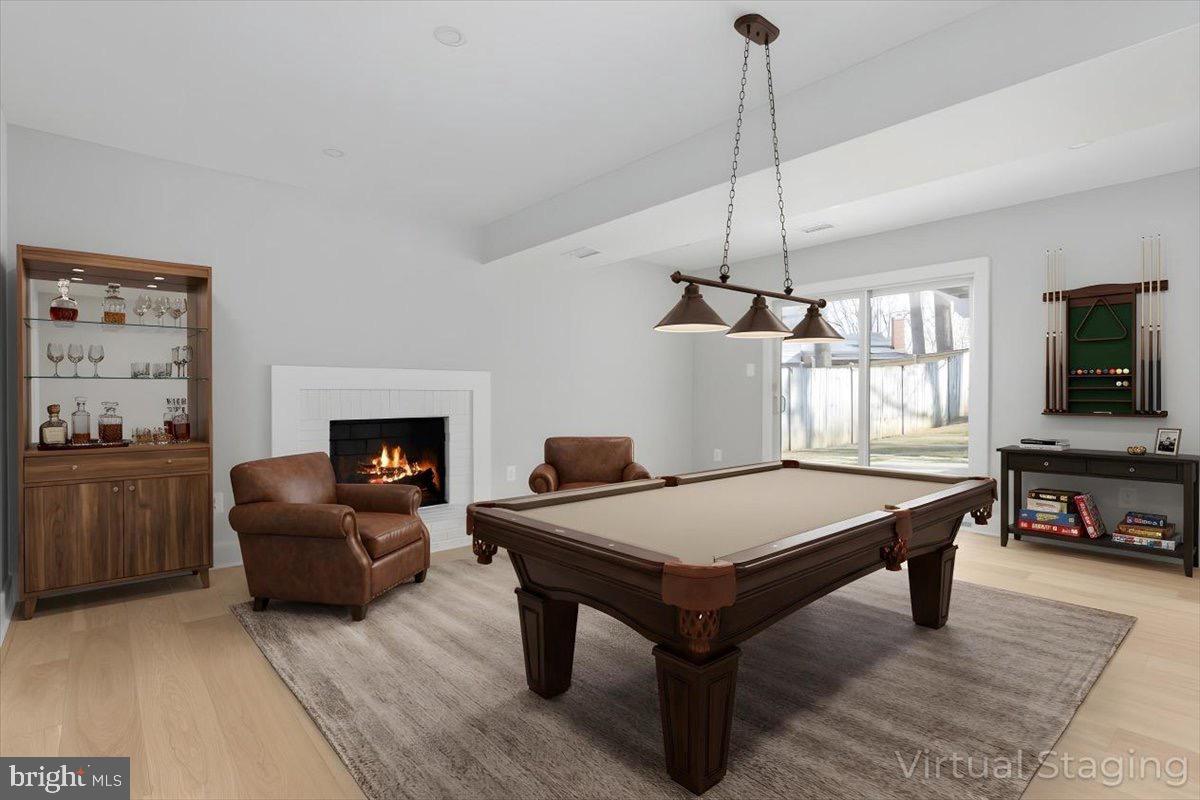 HOLMES RUN WOODS WEST - Residential