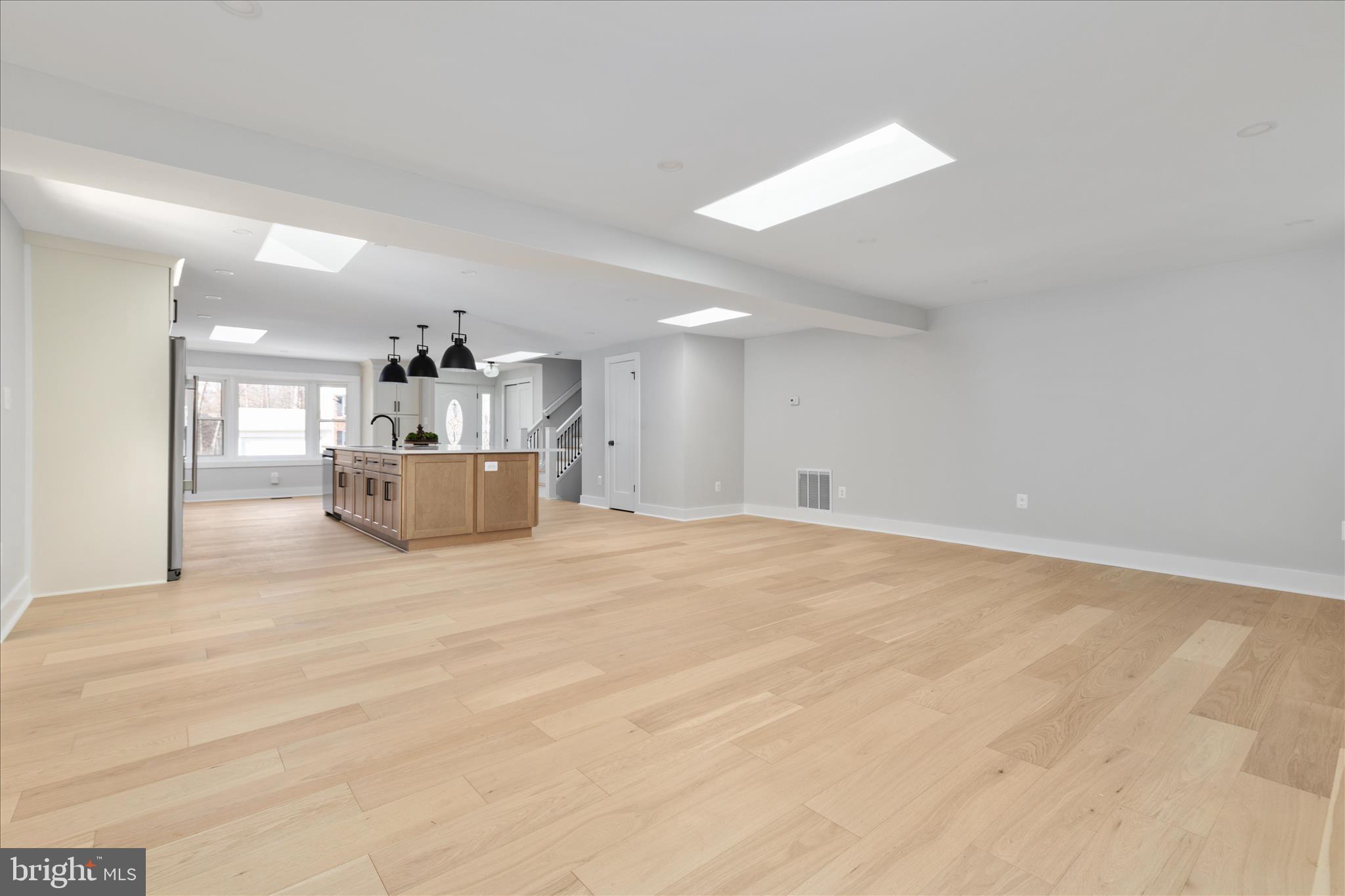 HOLMES RUN WOODS WEST - Residential