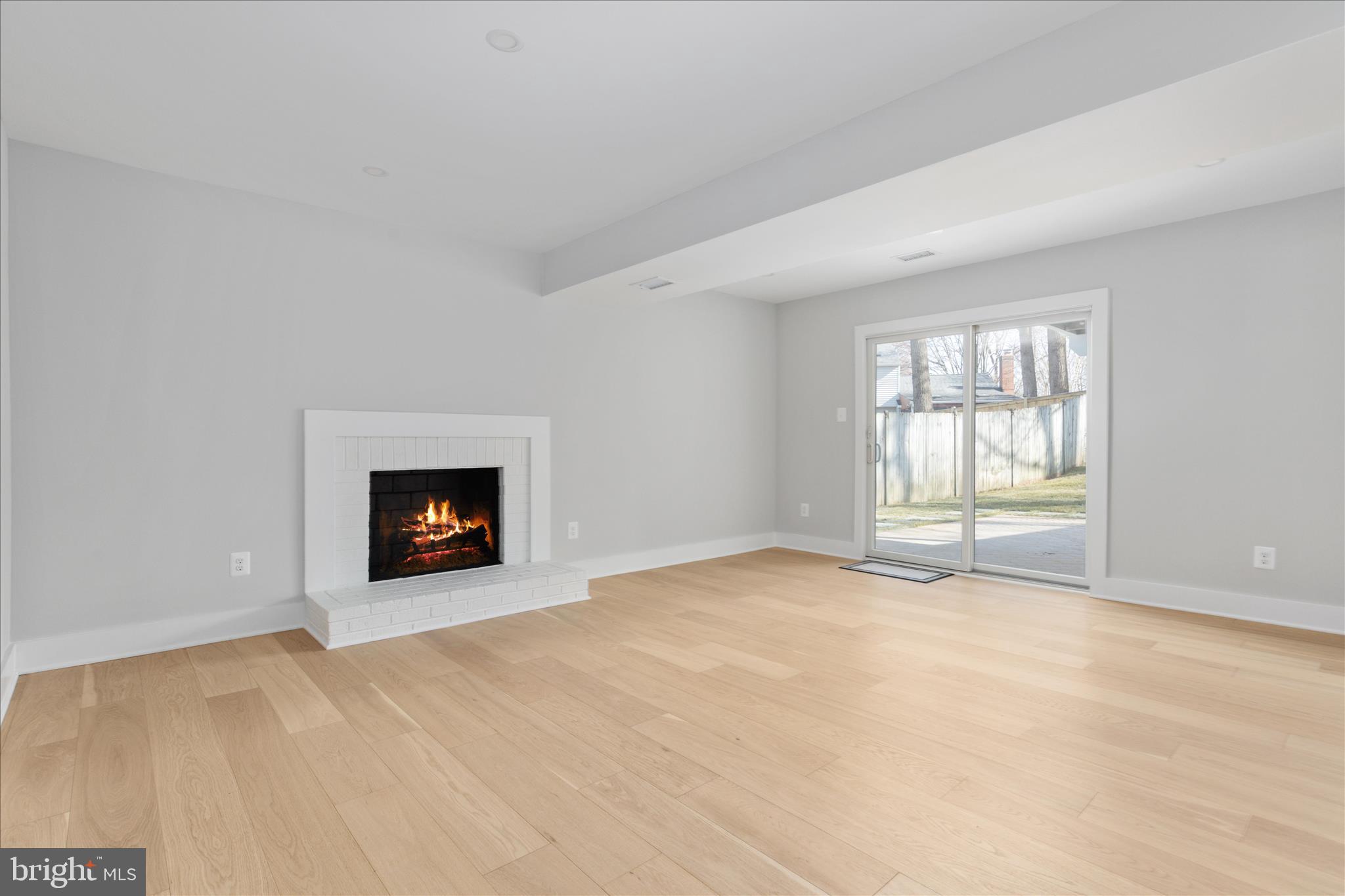 HOLMES RUN WOODS WEST - Residential