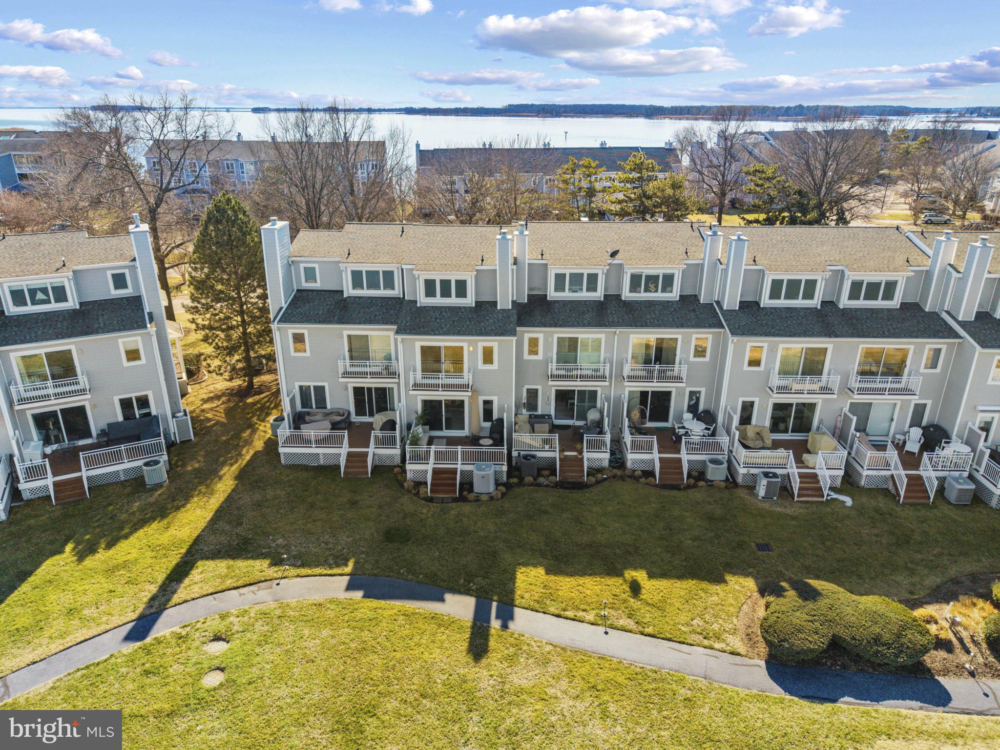 OYSTER COVE - Residential