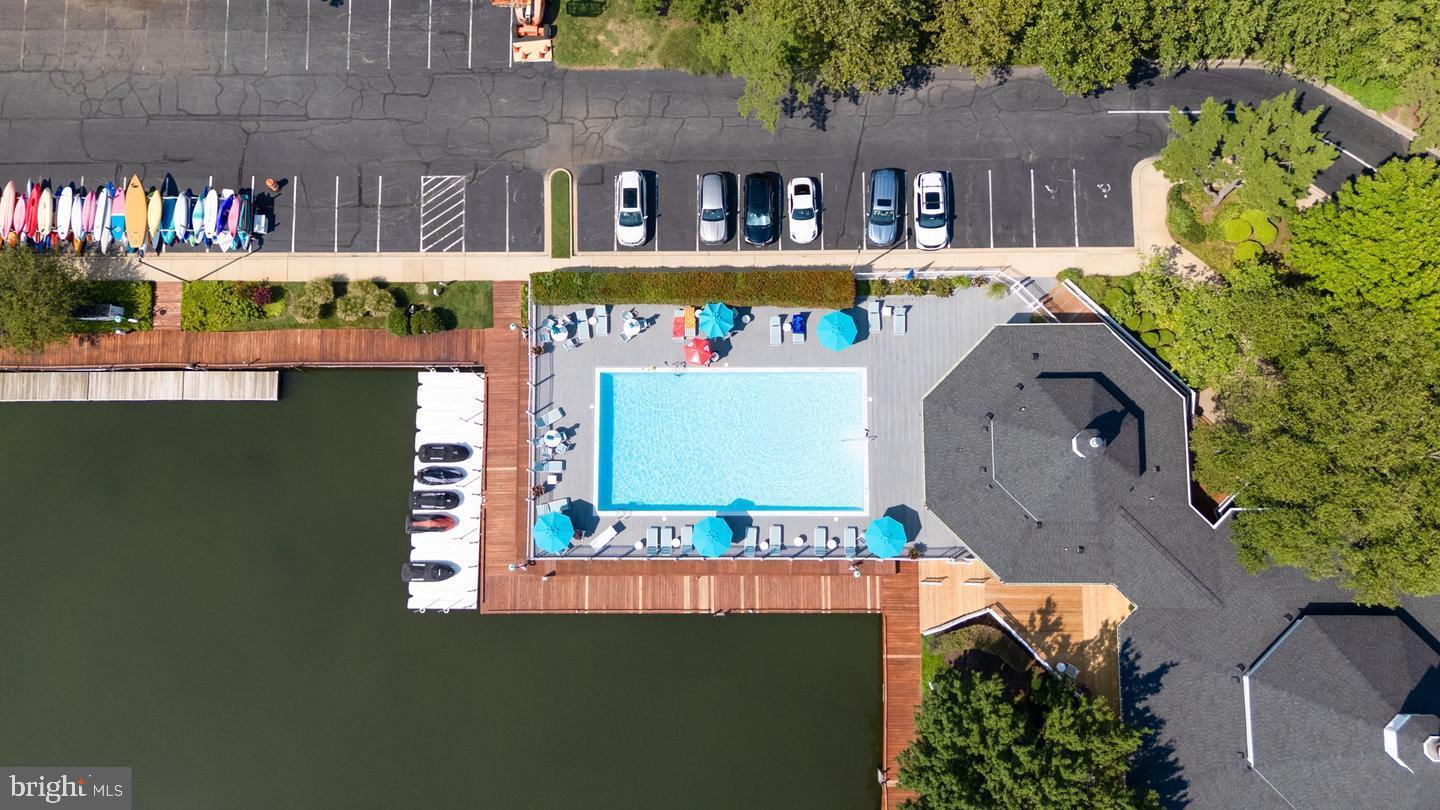 OYSTER COVE - Residential