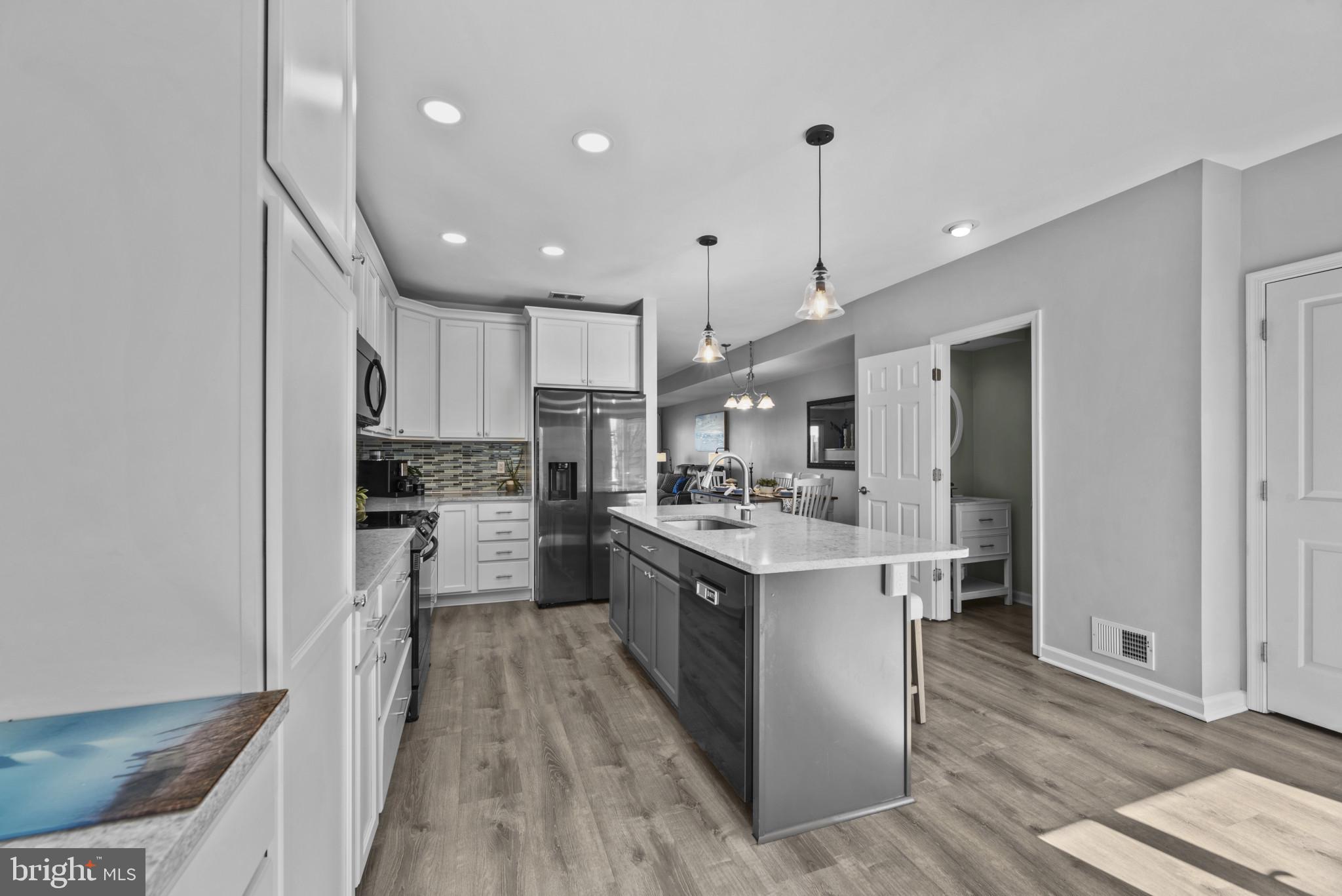 OYSTER COVE - Residential