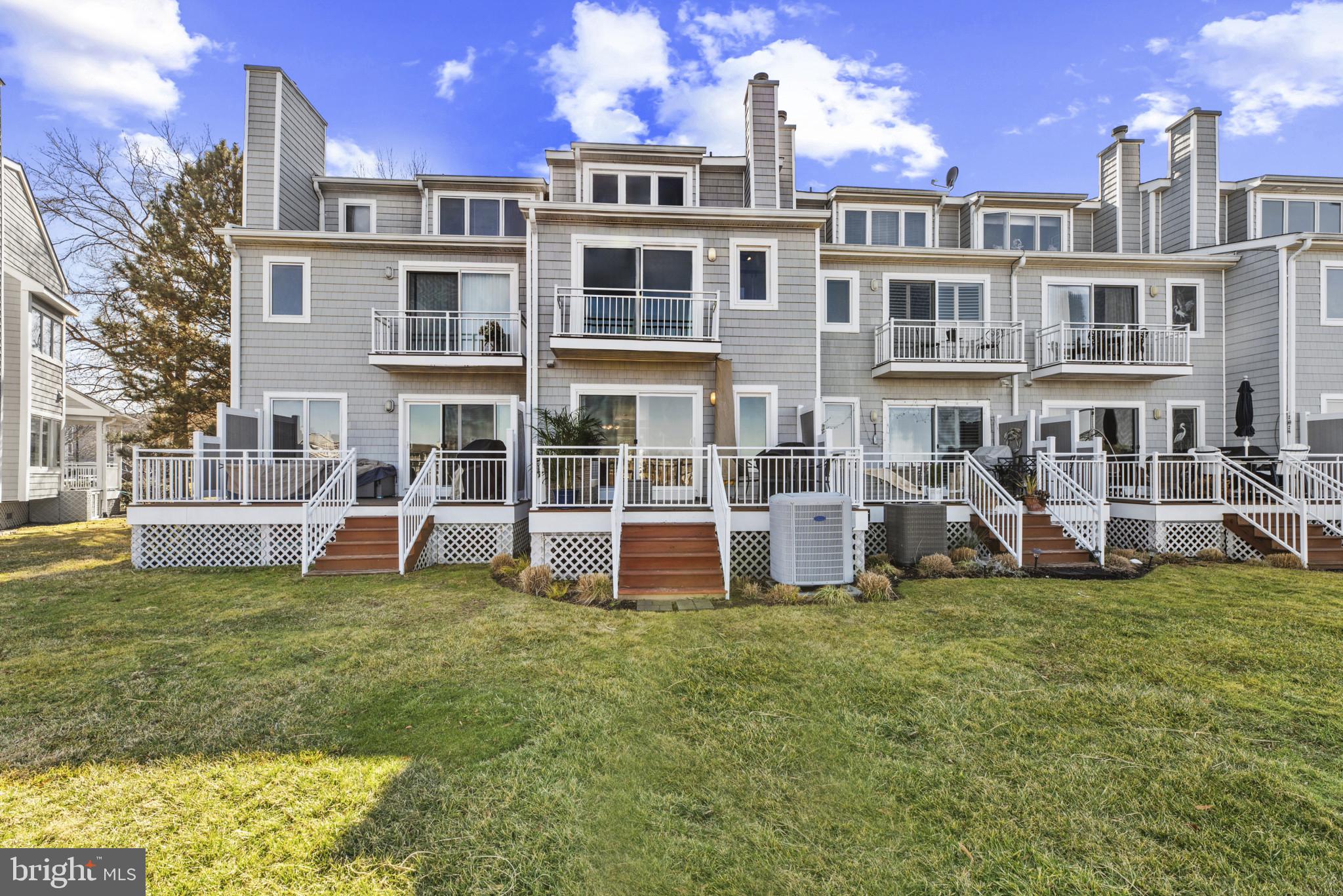 OYSTER COVE - Residential