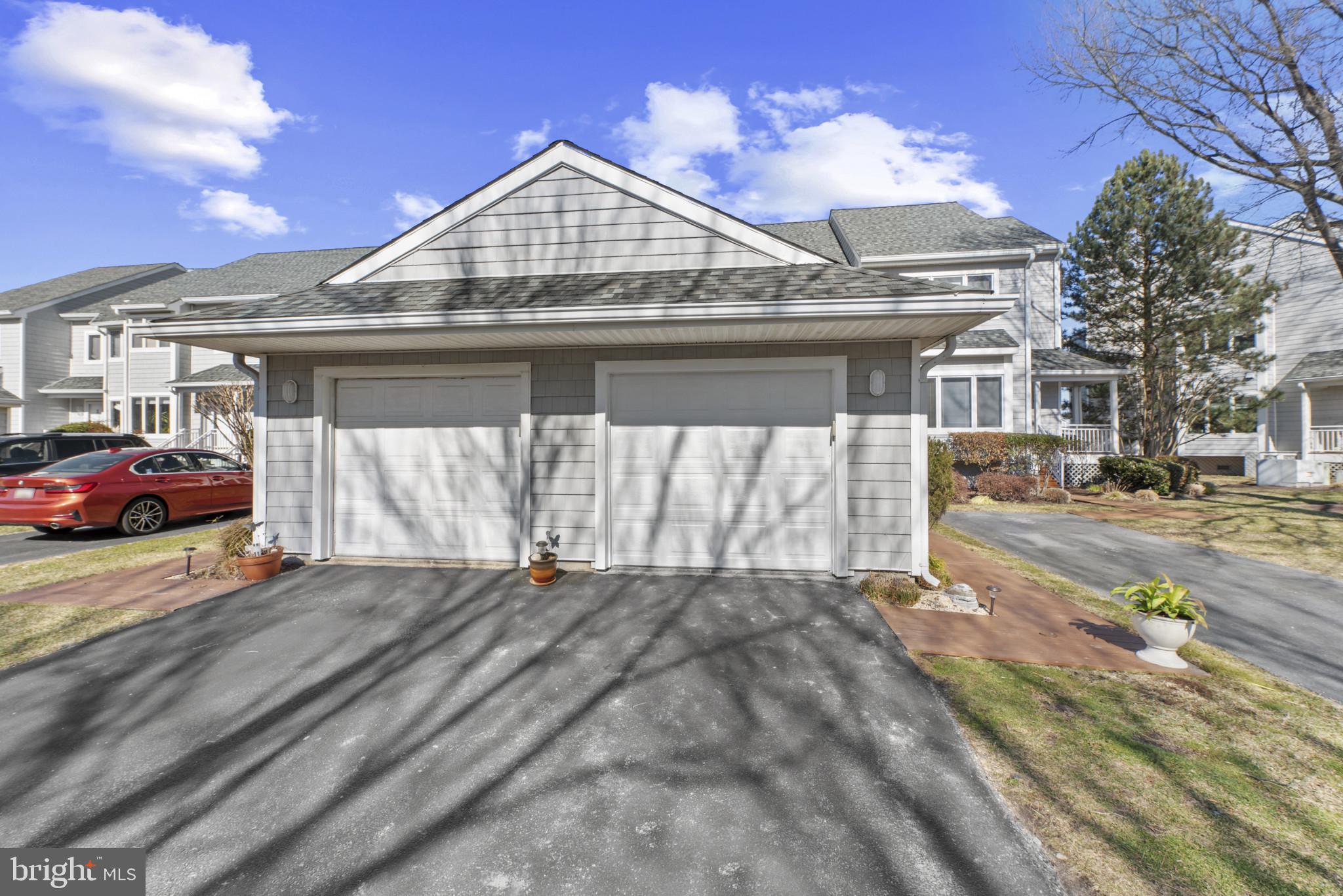 902 OYSTER COVE DRIVE