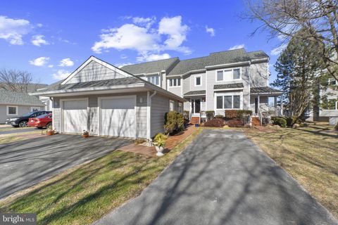 Townhouse For Sale - 902 Oyster Cove Drive<br/> GRASONVILLE, MD 21638