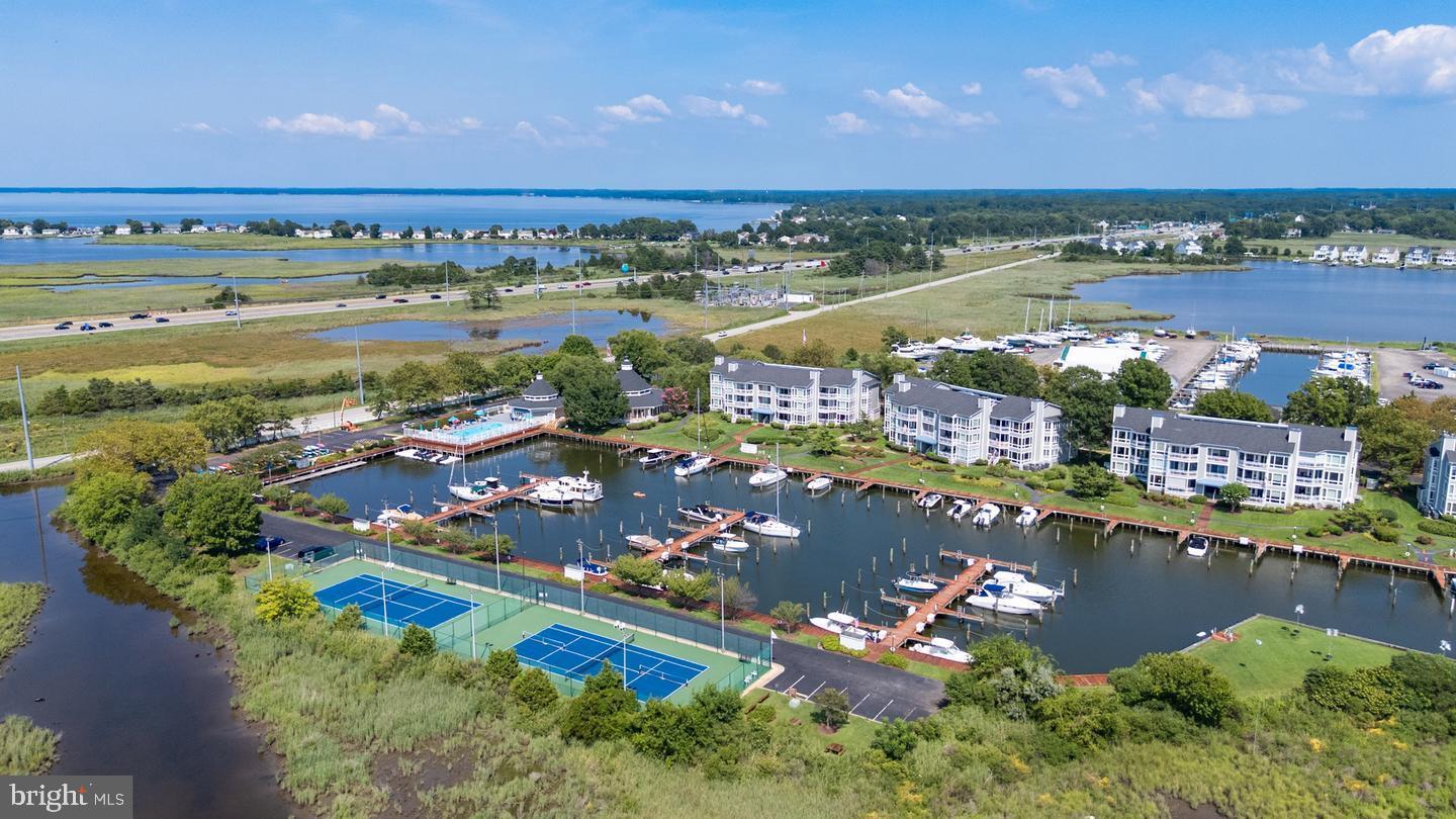 OYSTER COVE - Residential