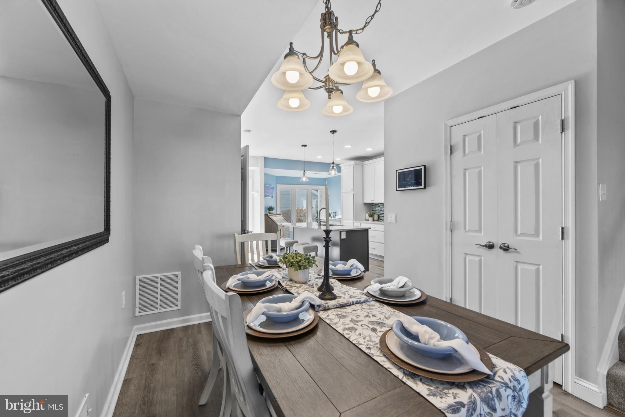 OYSTER COVE - Residential