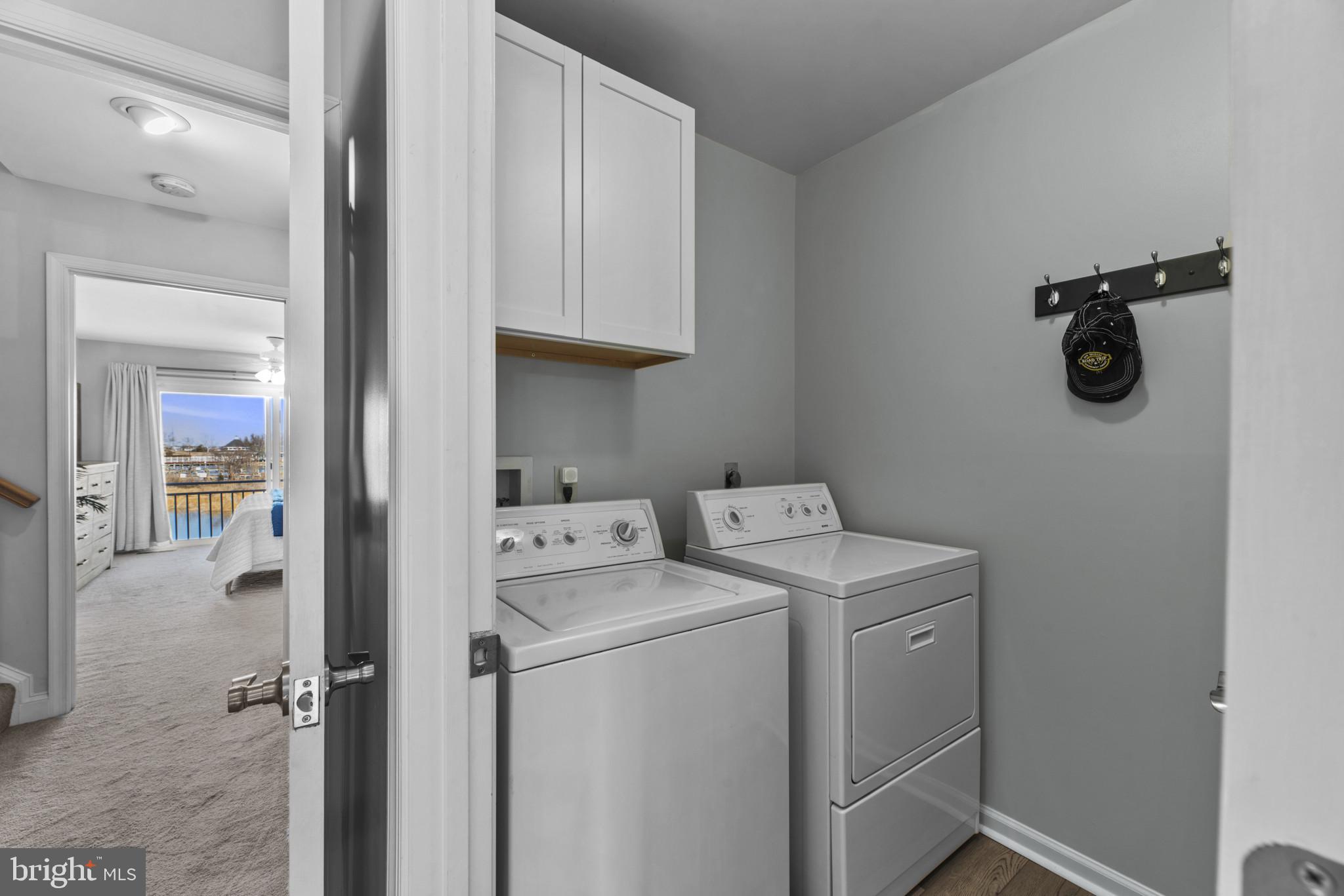 OYSTER COVE - Residential