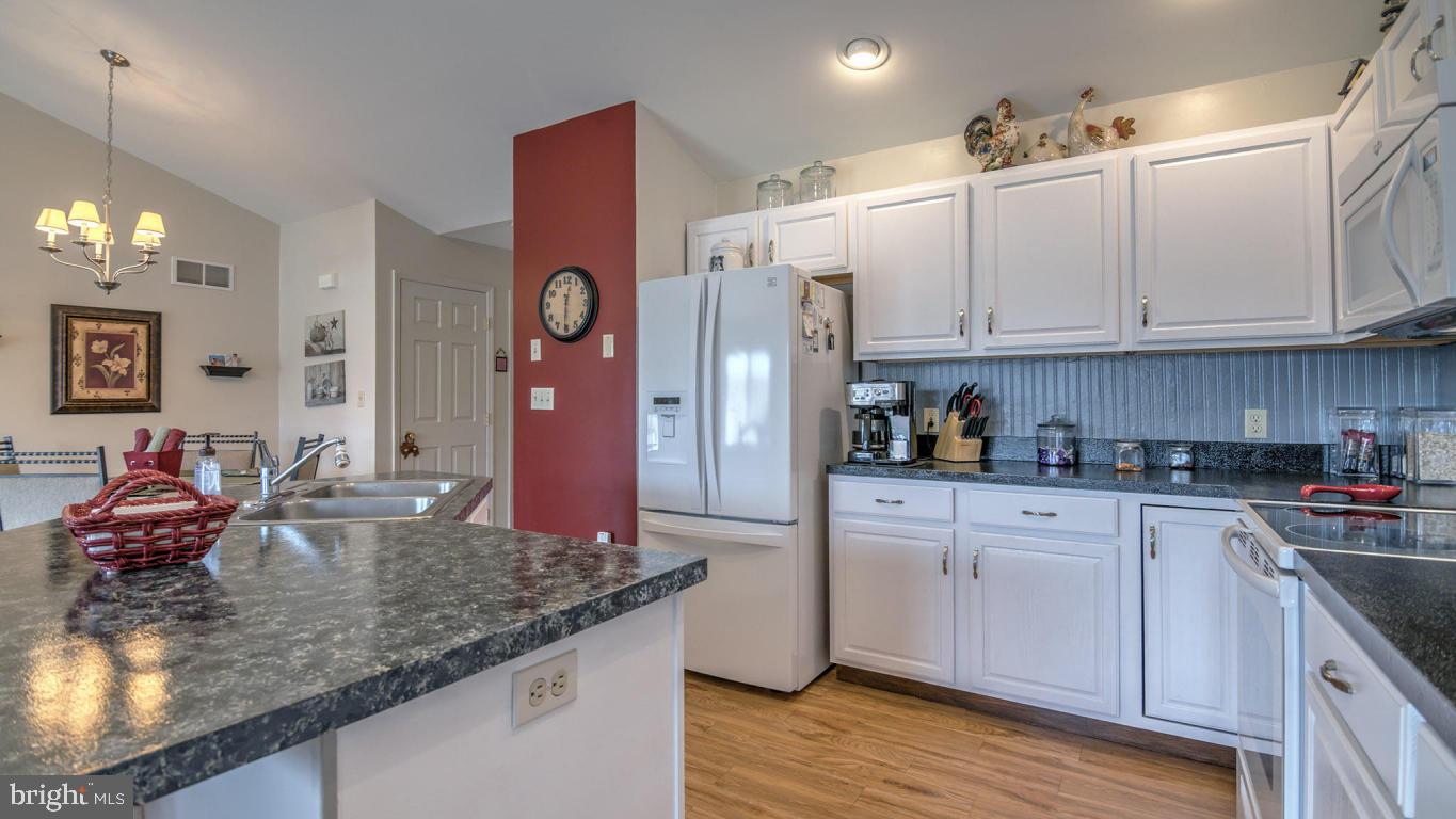 BETHANY MEADOWS - Residential