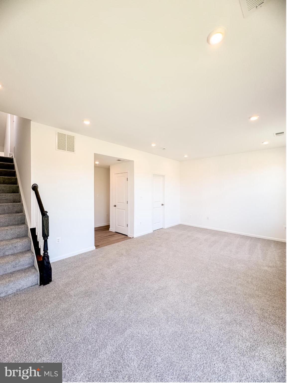 328 ANDREW COURT