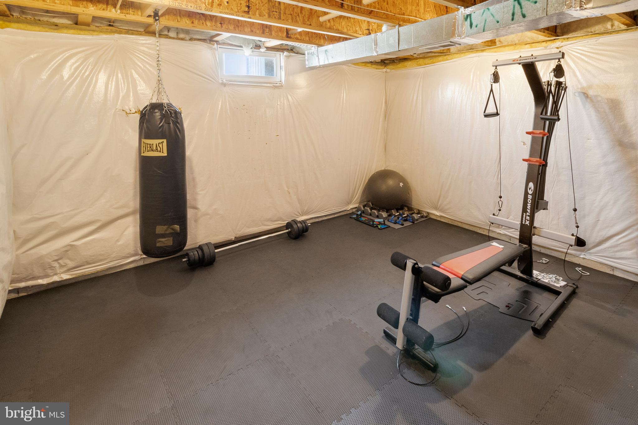 ARCHERS ROCK - Residential