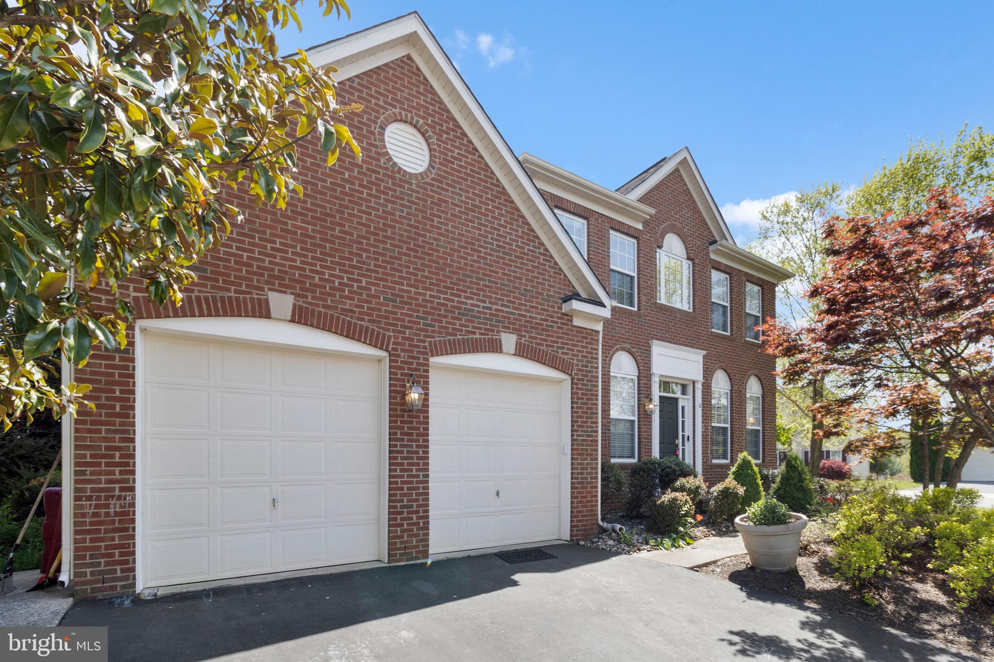 ARCHERS ROCK - Residential