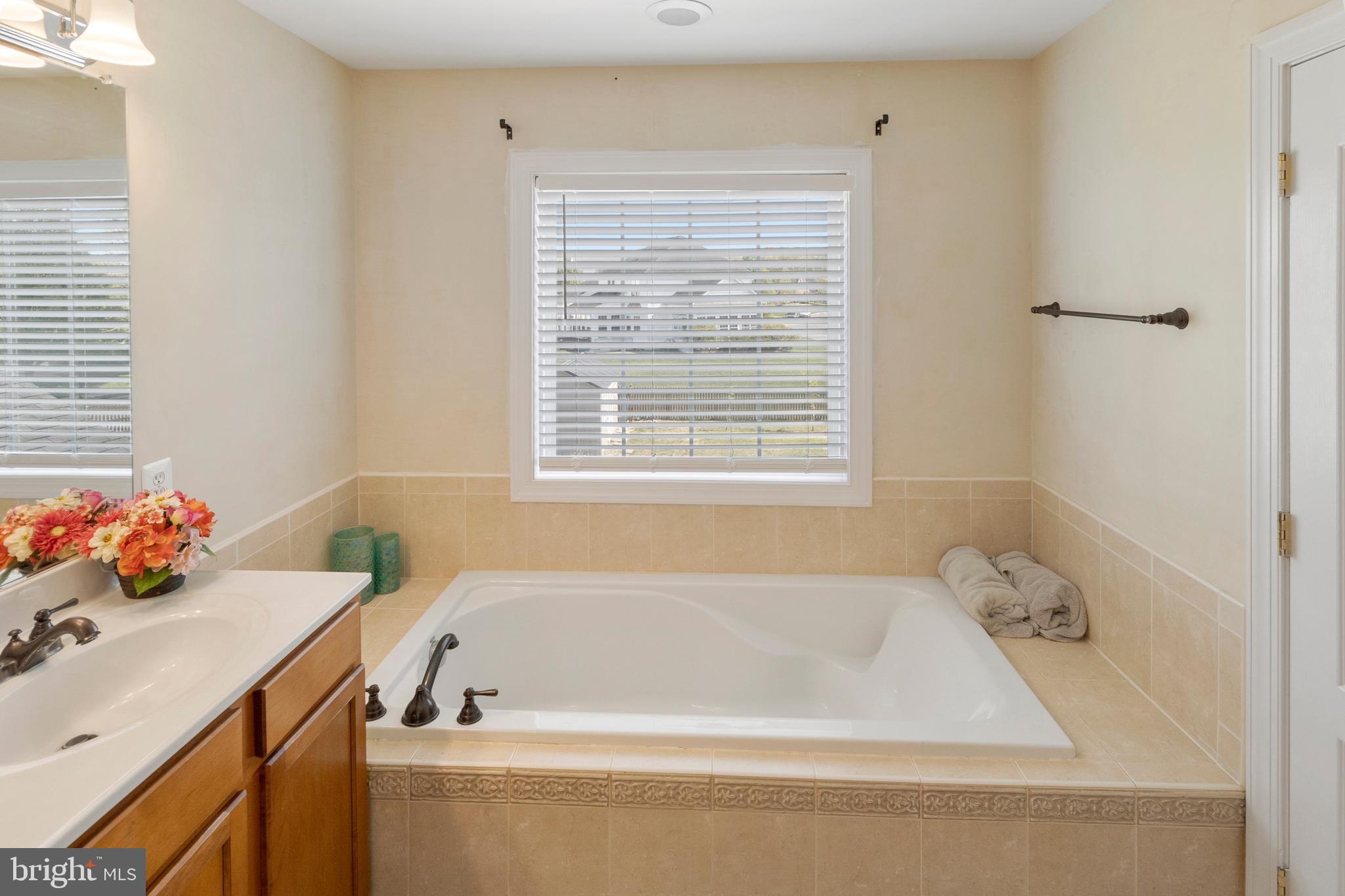 ARCHERS ROCK - Residential