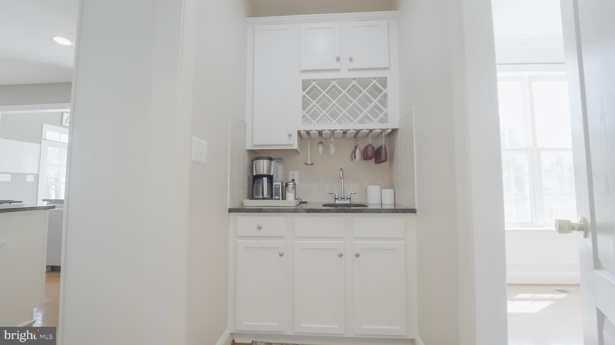 ARCHERS ROCK - Residential