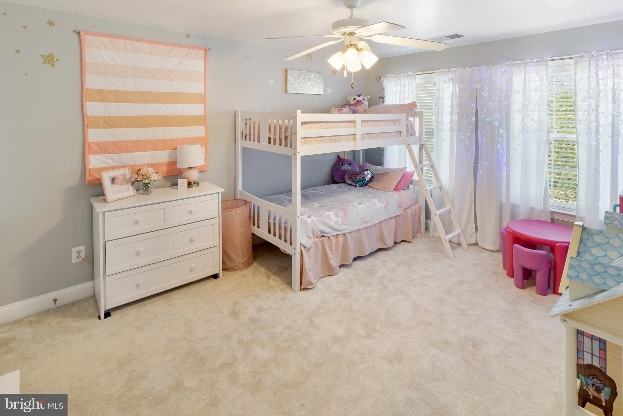 ARCHERS ROCK - Residential