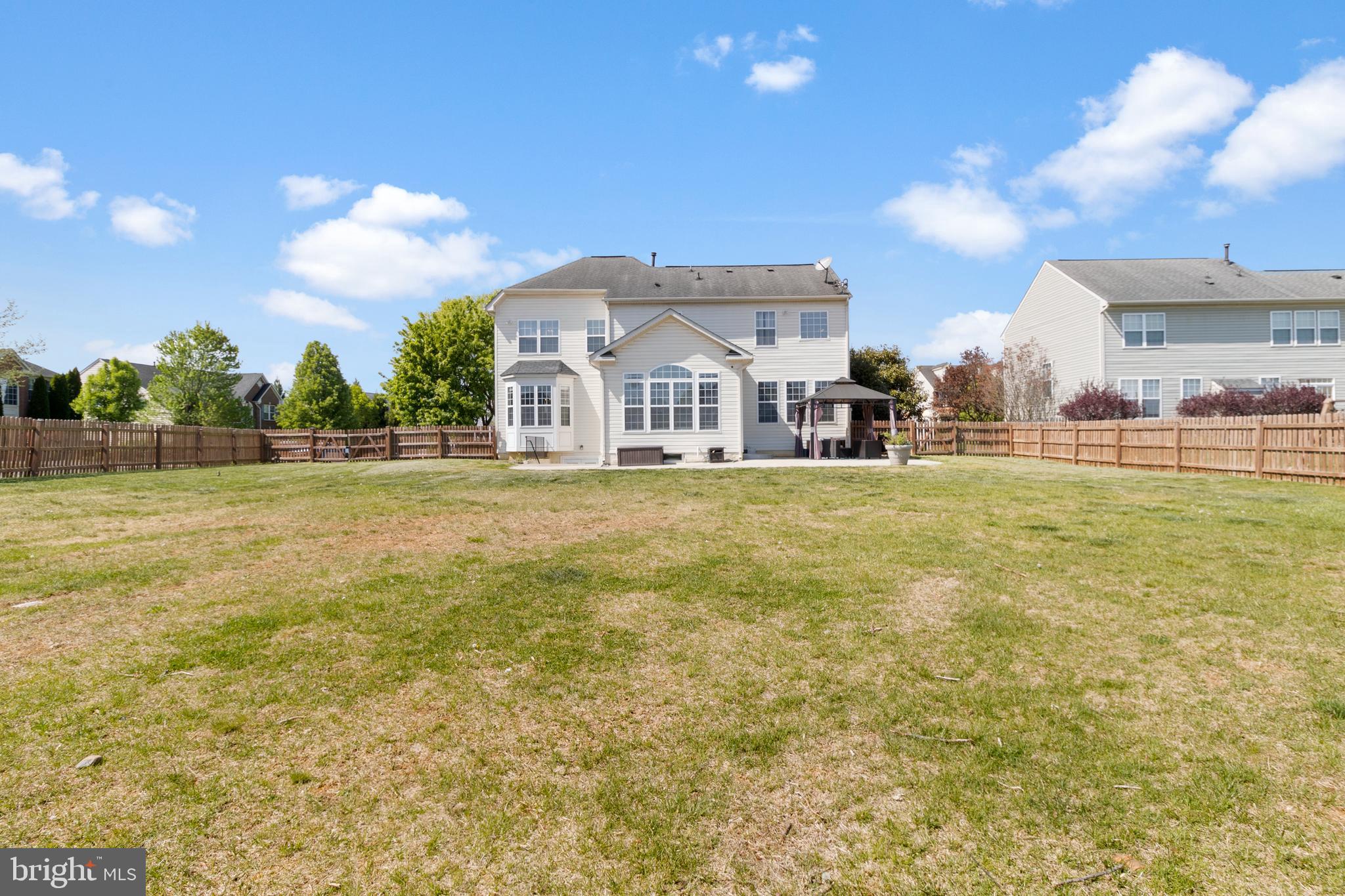 ARCHERS ROCK - Residential