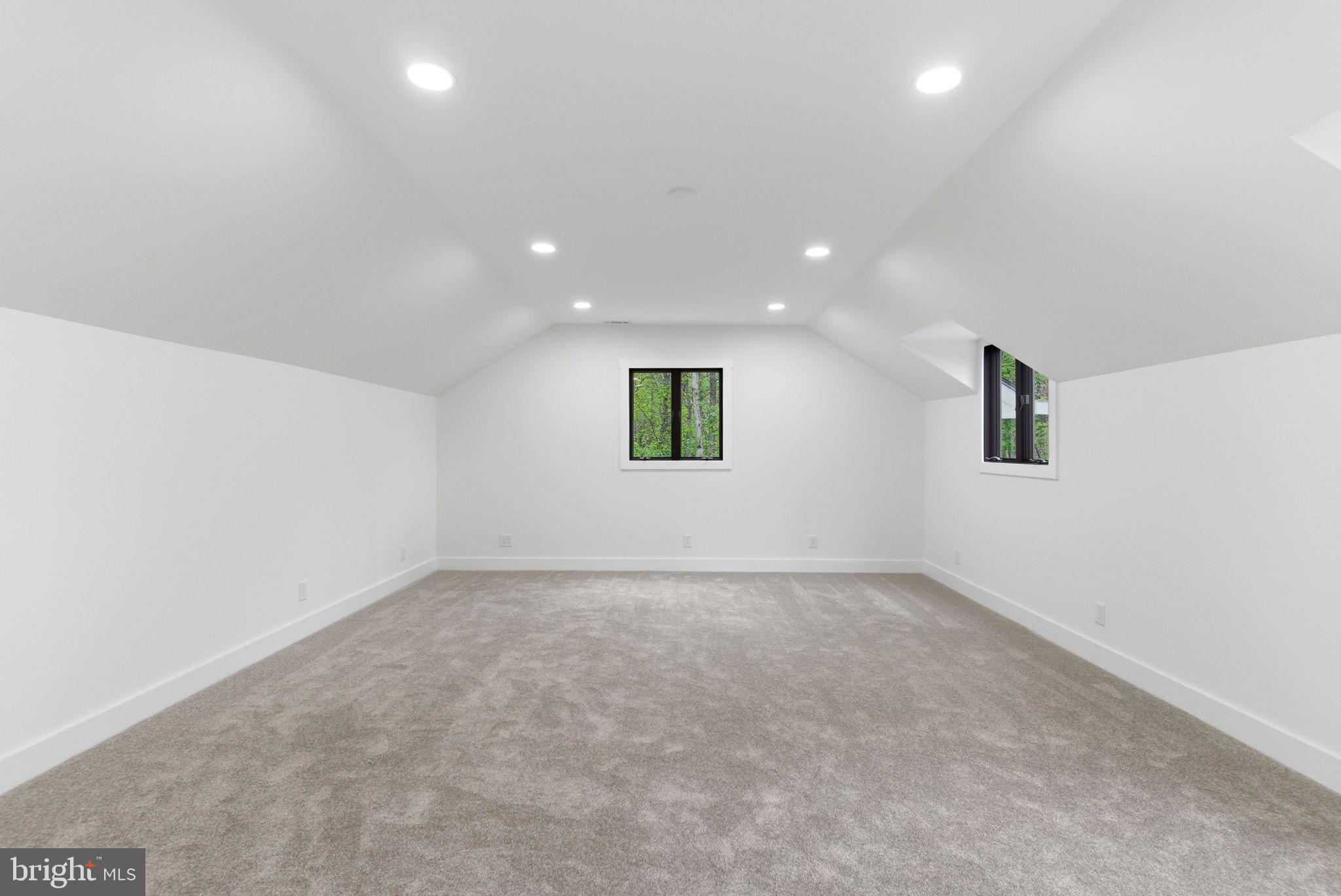 STOVER WOODS ESTATES - Residential
