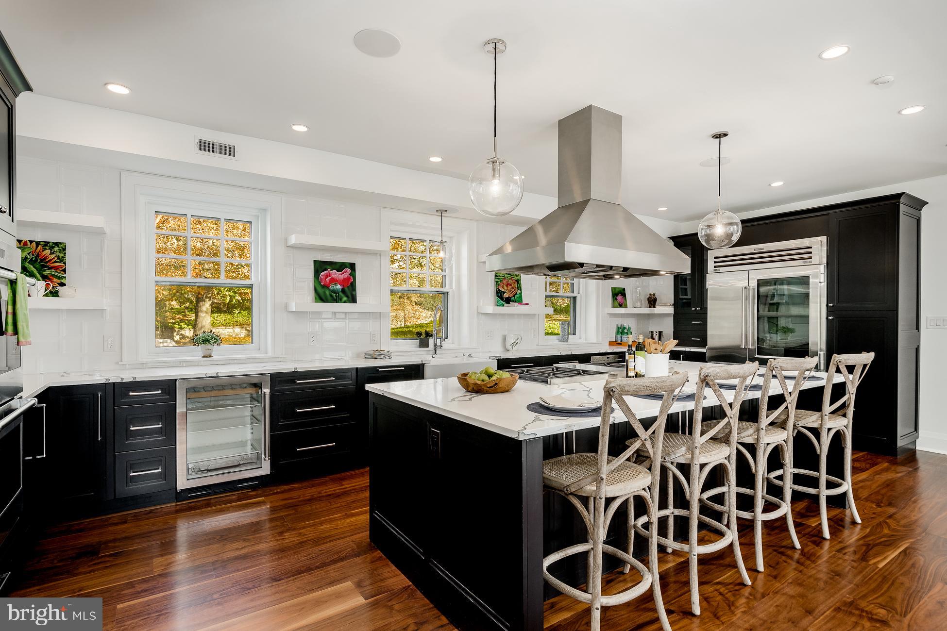 CHESTNUT HILL - Residential