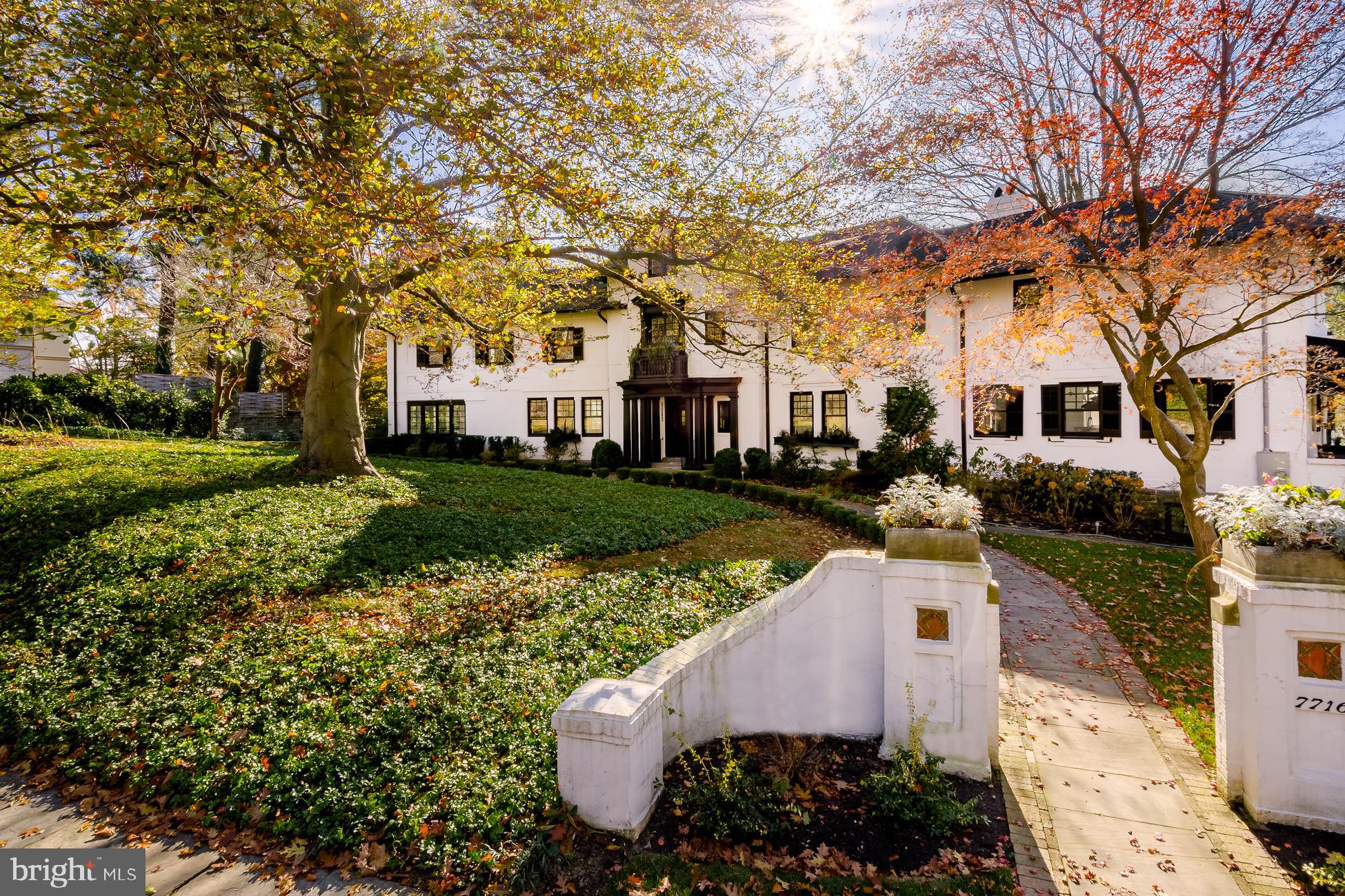 CHESTNUT HILL - Residential