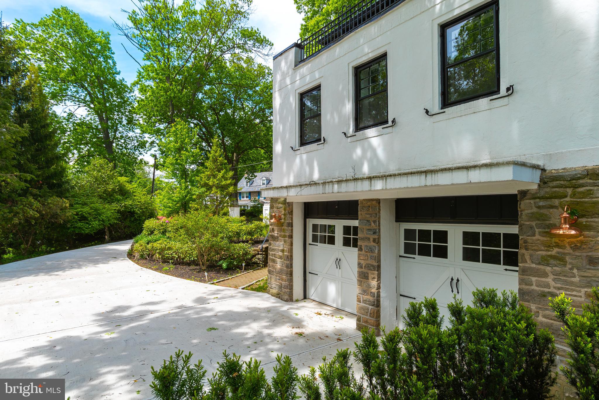 CHESTNUT HILL - Residential