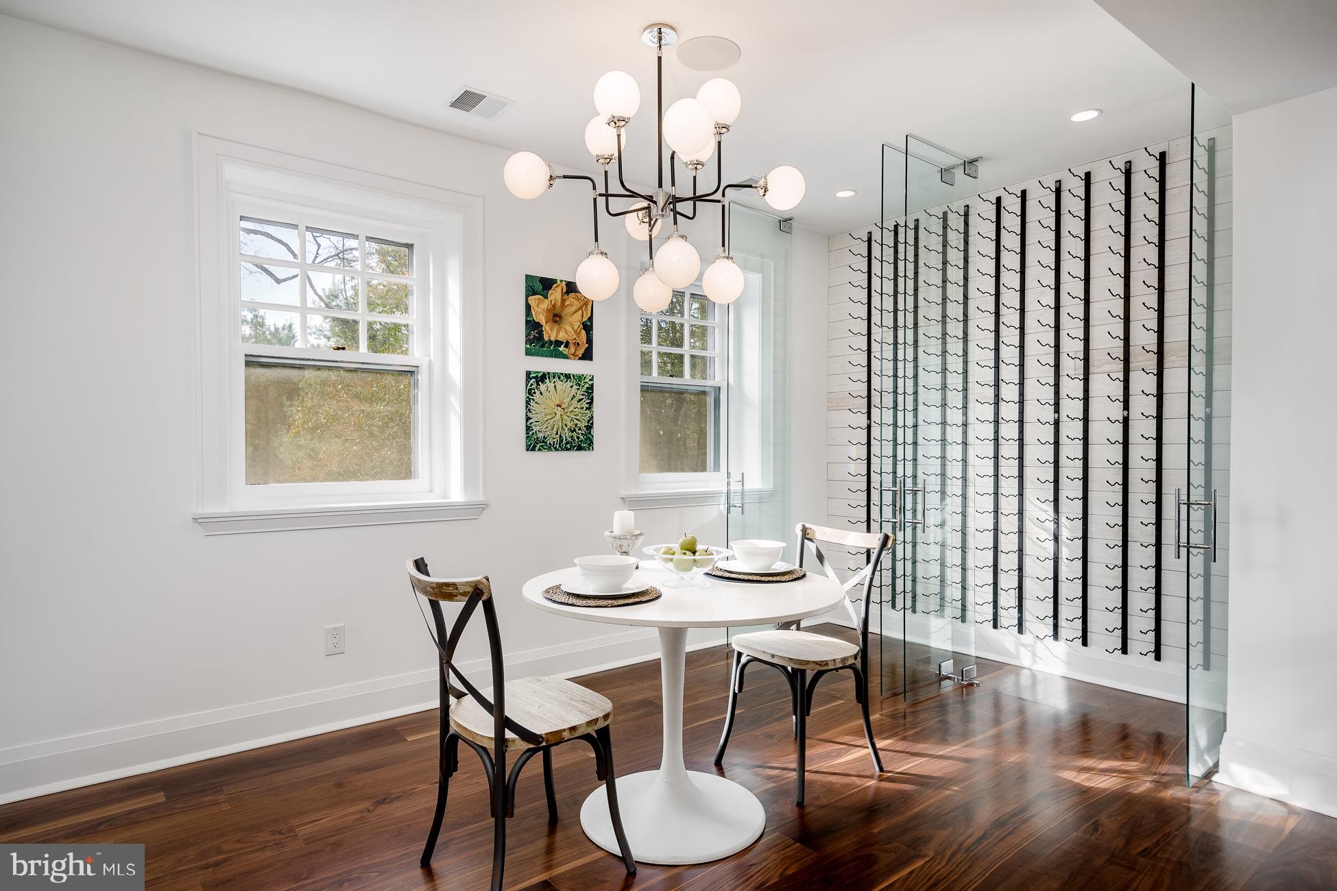 CHESTNUT HILL - Residential