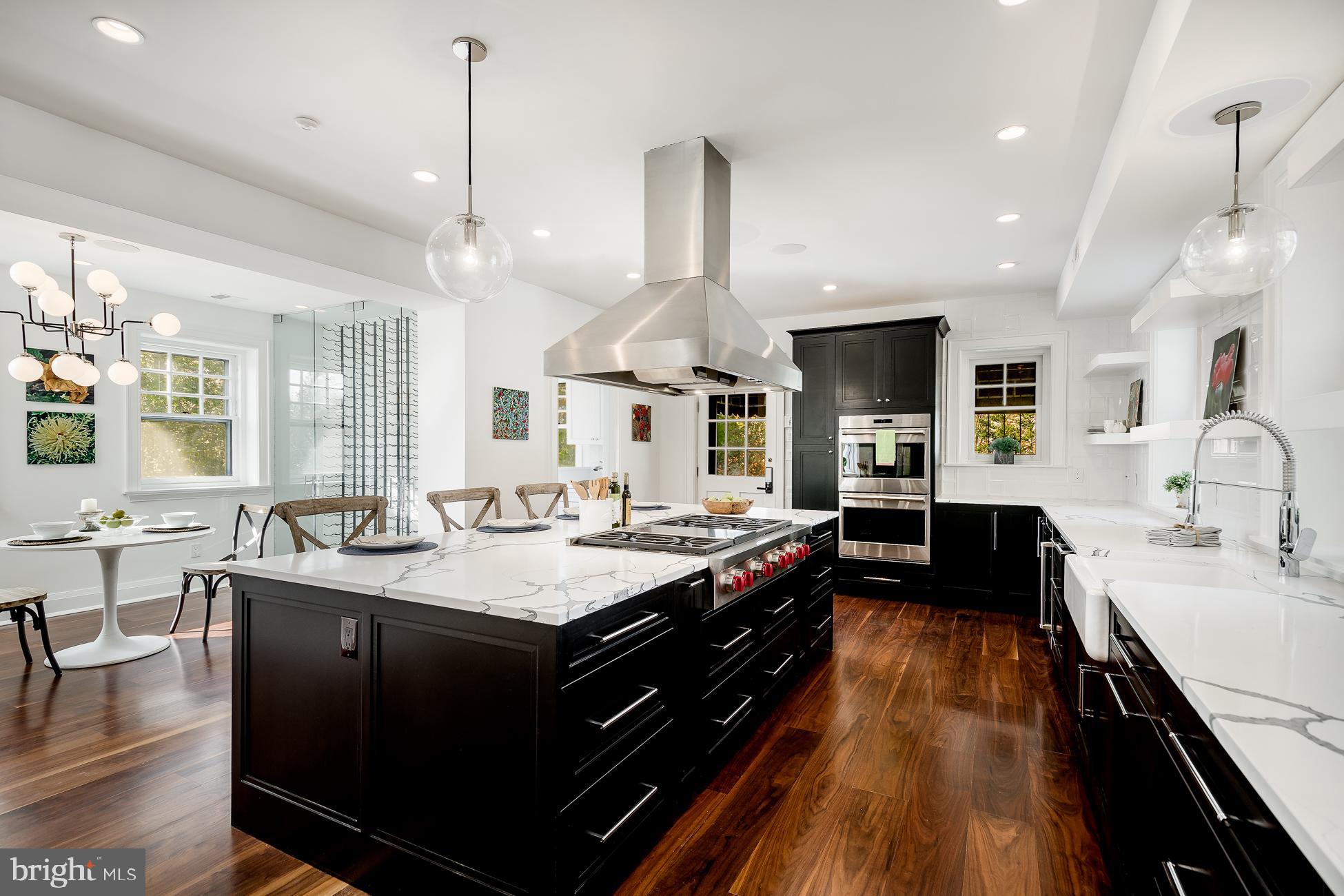 CHESTNUT HILL - Residential