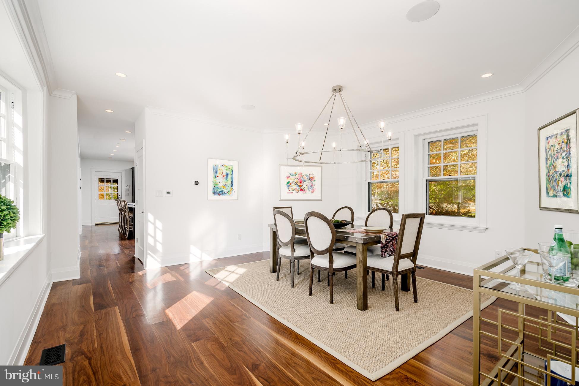 CHESTNUT HILL - Residential