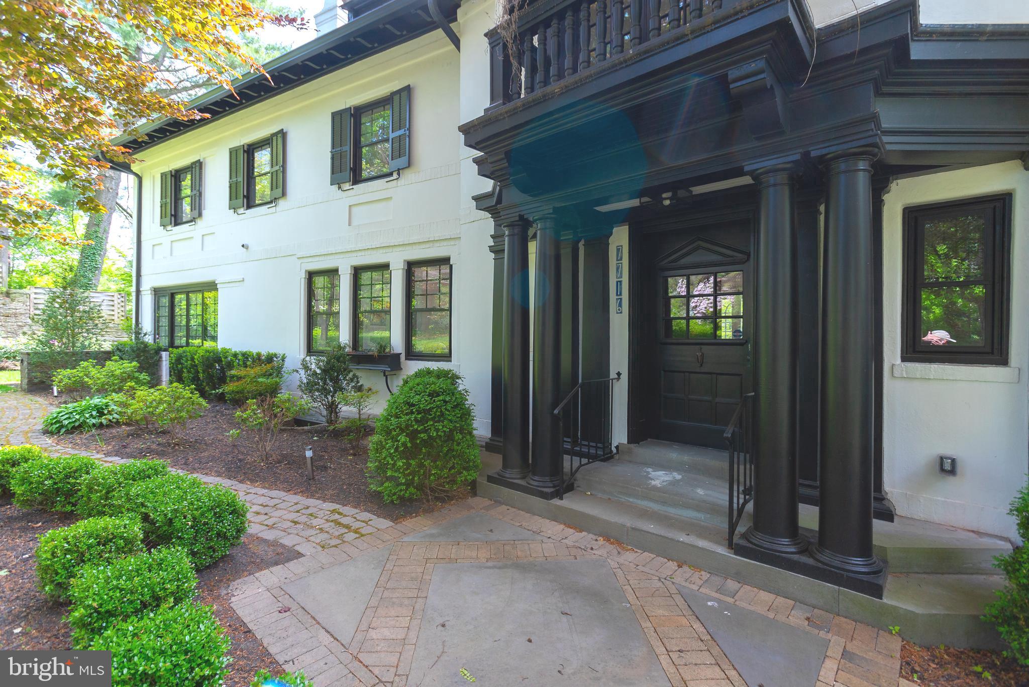 CHESTNUT HILL - Residential