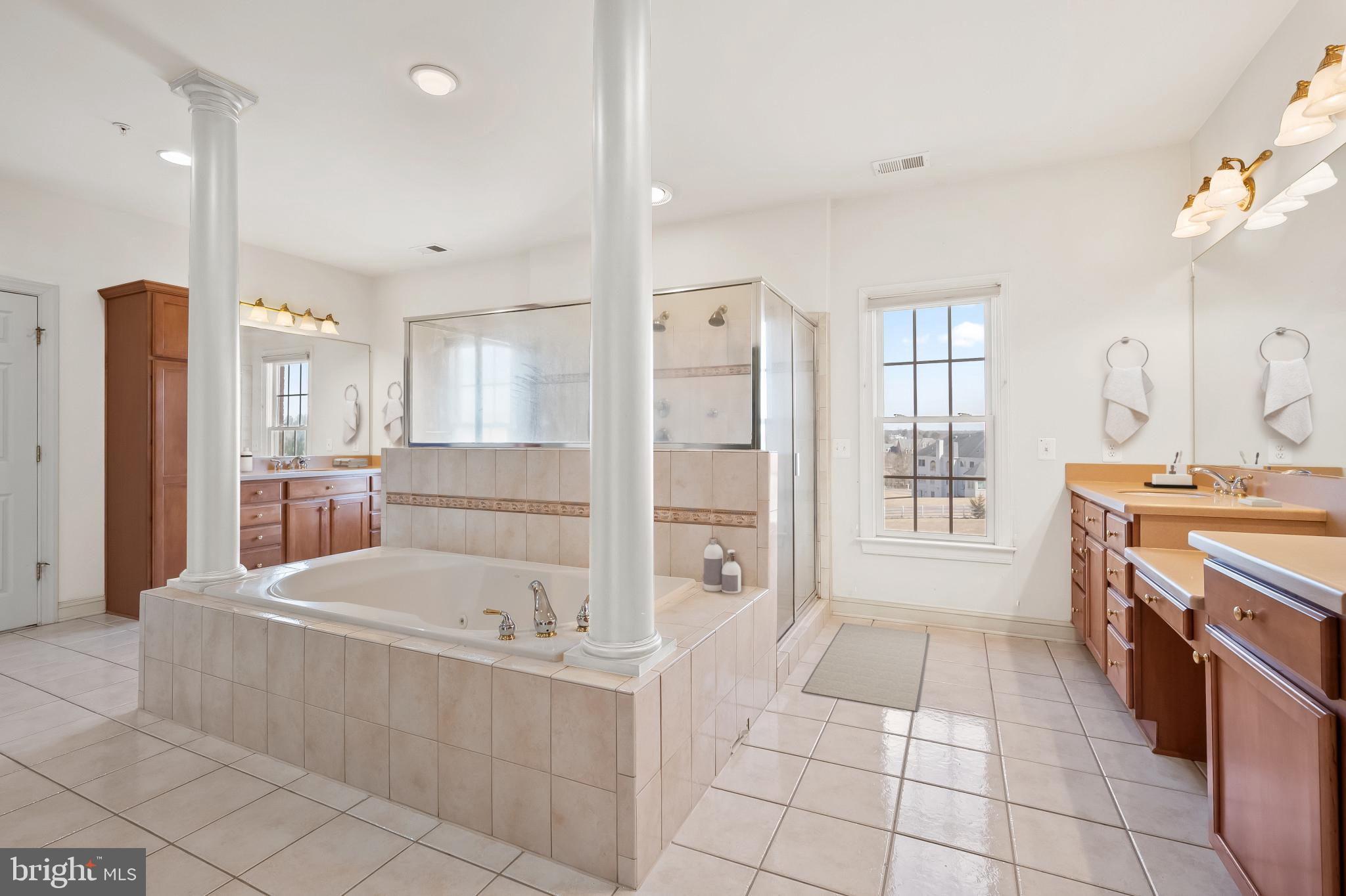 STONEY CREEK ESTATES - Residential