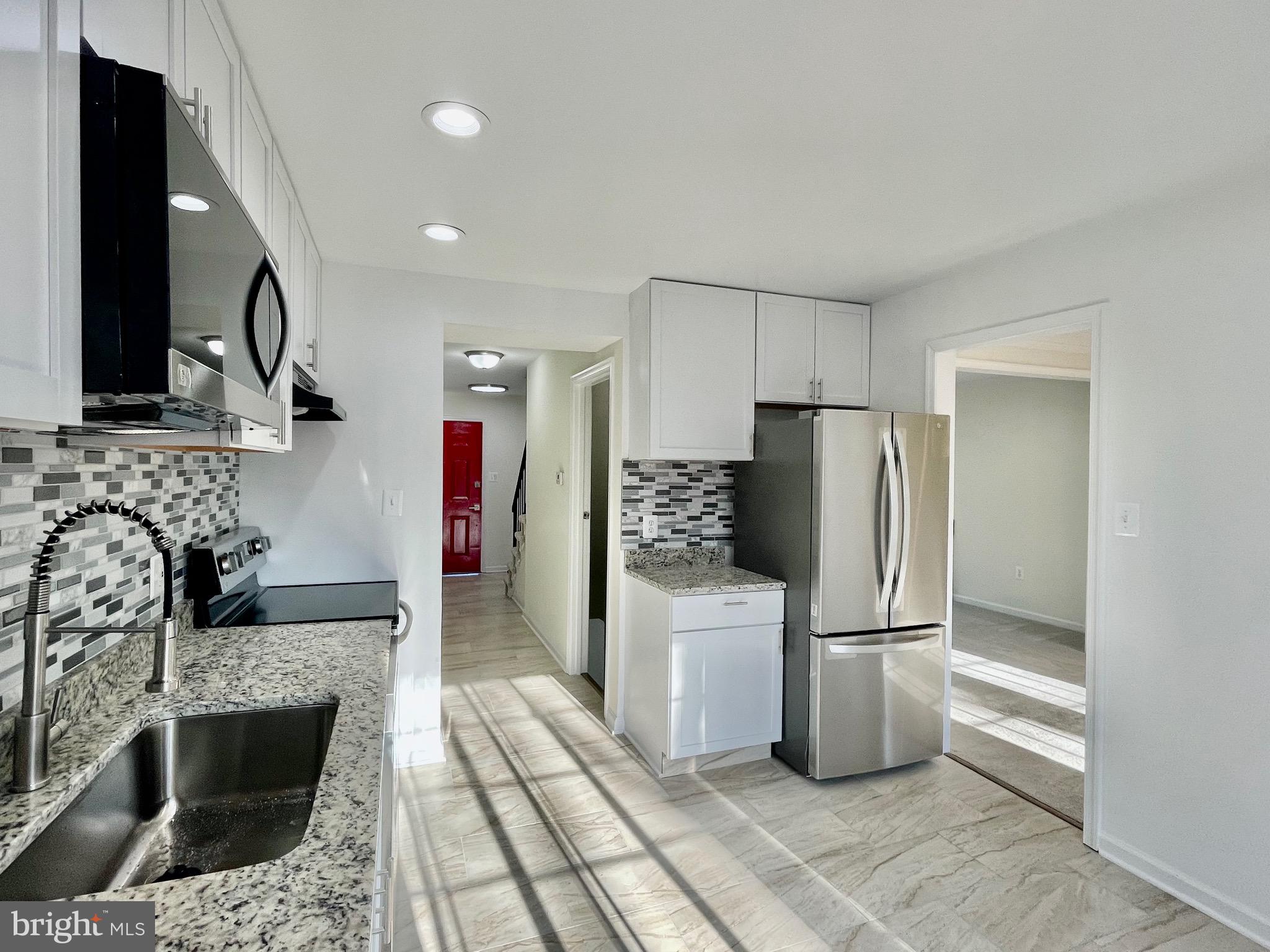 ROLLING BROOK - Residential