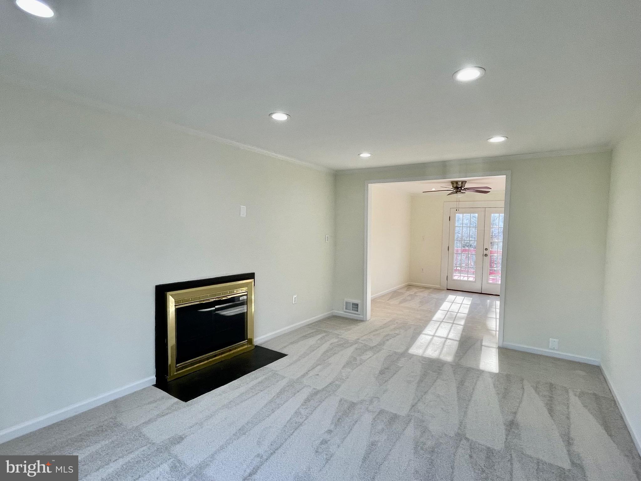 ROLLING BROOK - Residential