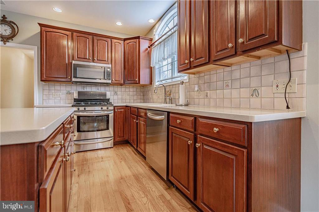 VALLEY GREEN - Residential