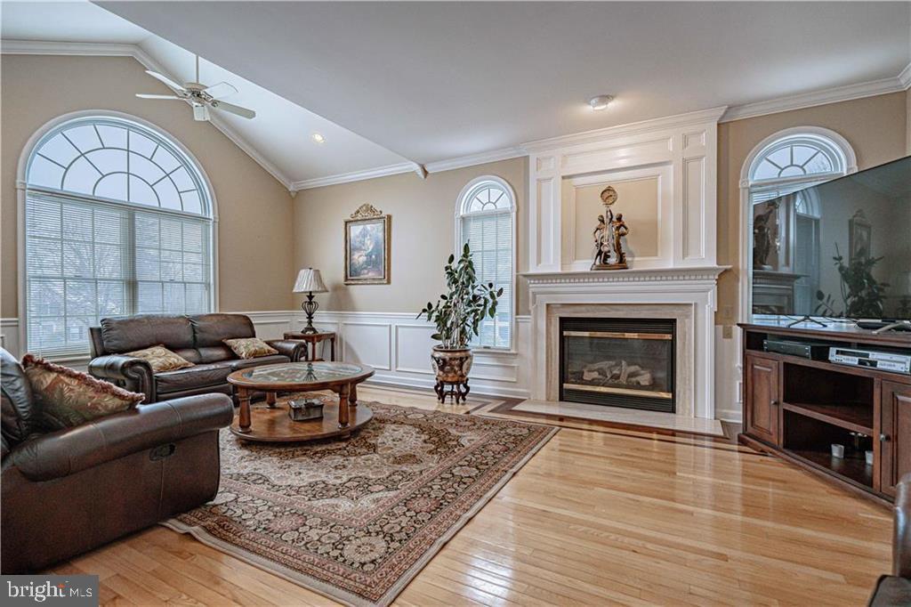 VALLEY GREEN - Residential