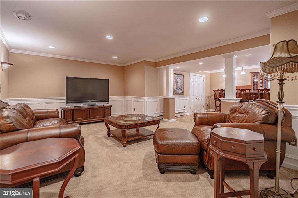 VALLEY GREEN - Residential