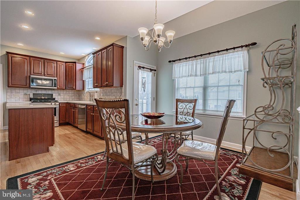 VALLEY GREEN - Residential