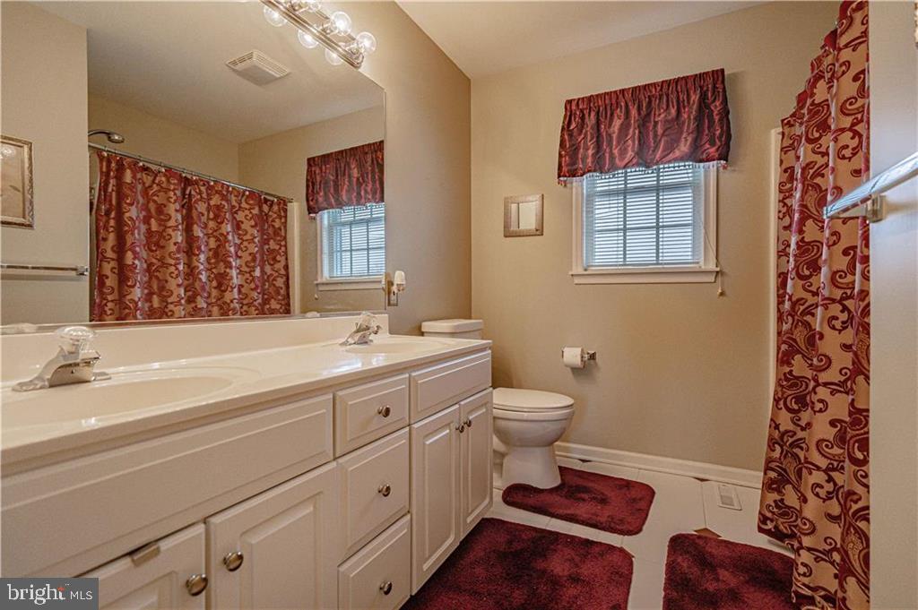 VALLEY GREEN - Residential