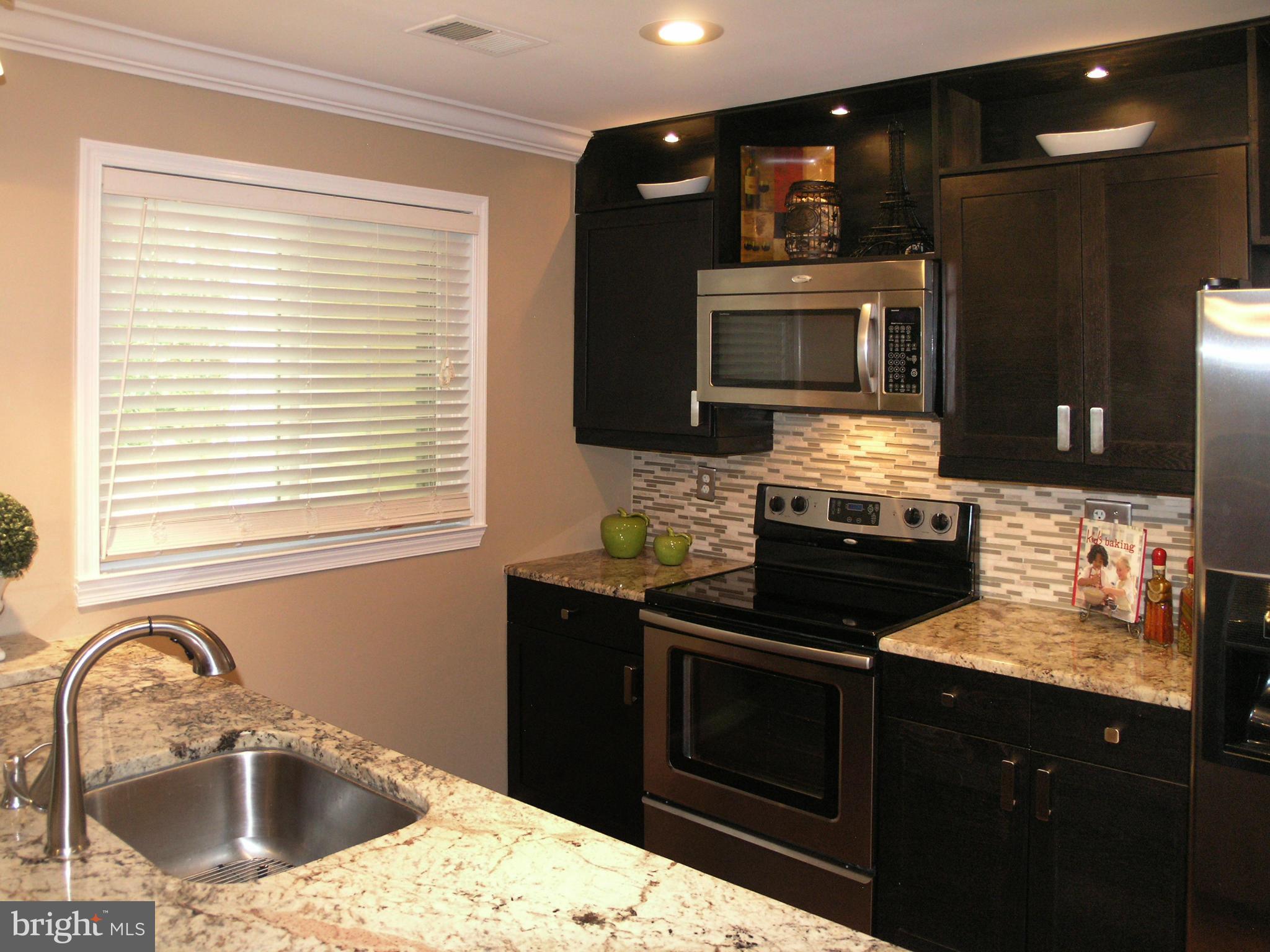 GRAYS POINTE - Residential