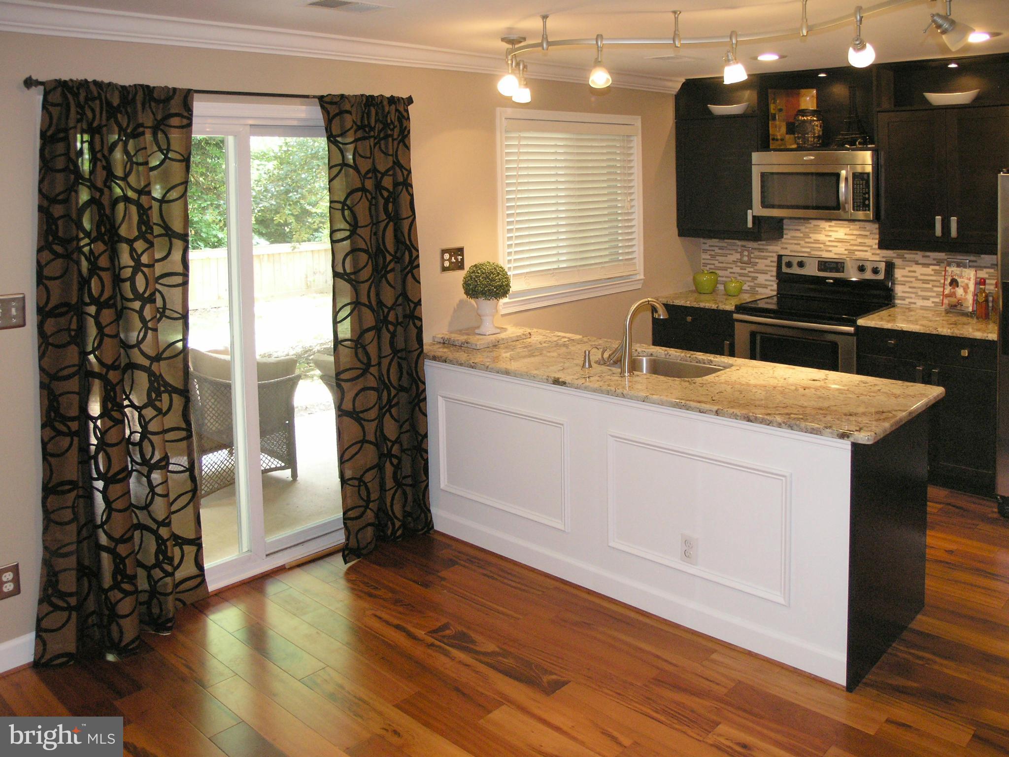 GRAYS POINTE - Residential