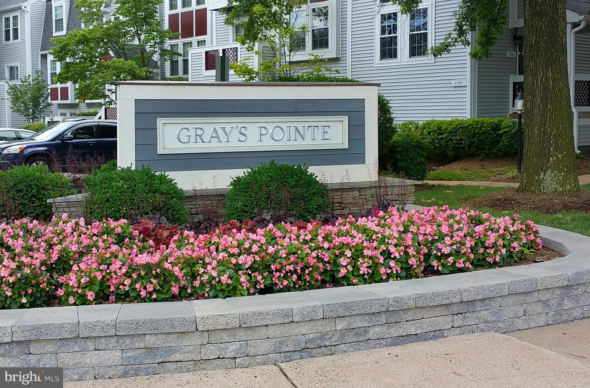GRAYS POINTE - Residential