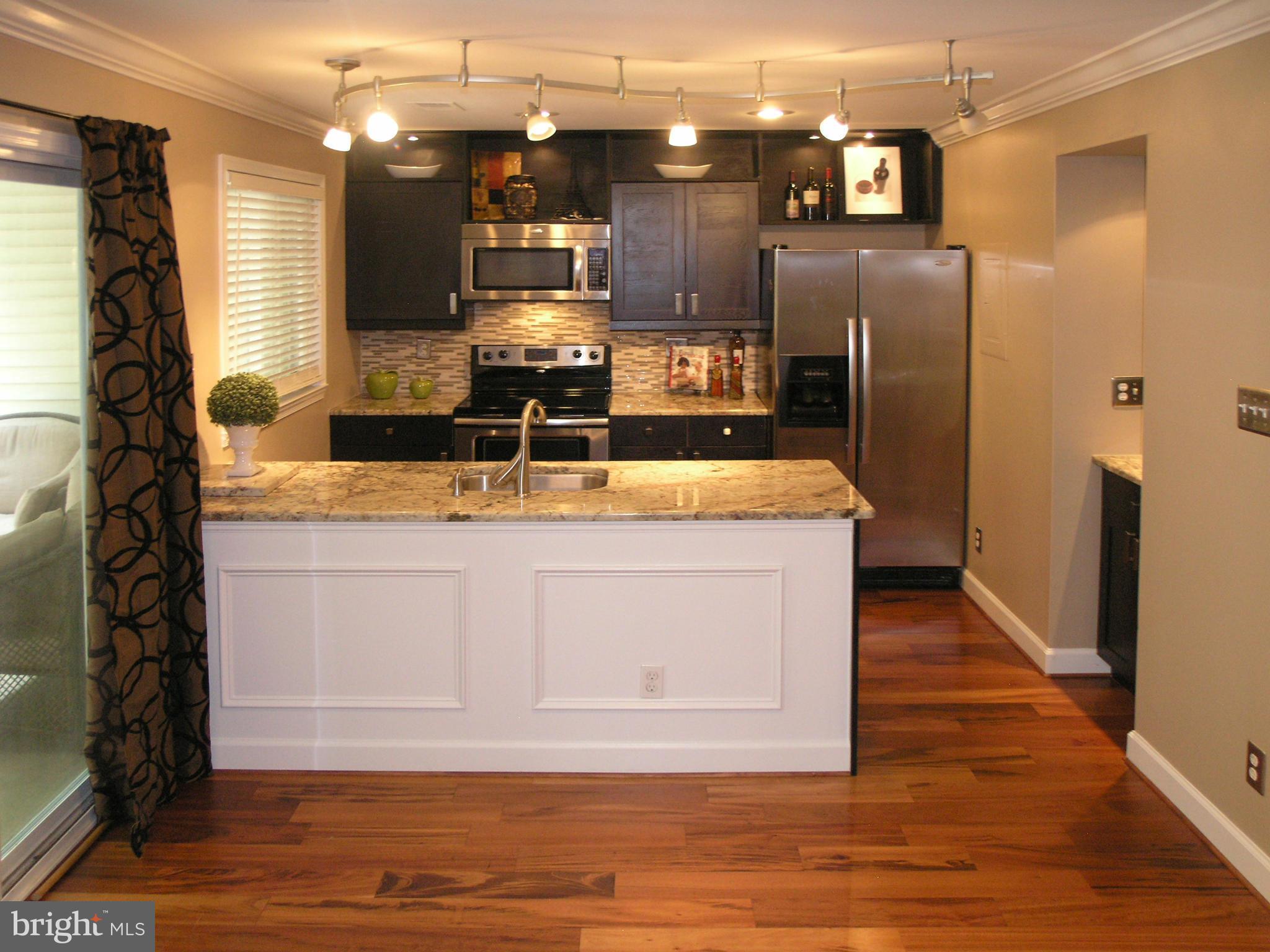 GRAYS POINTE - Residential