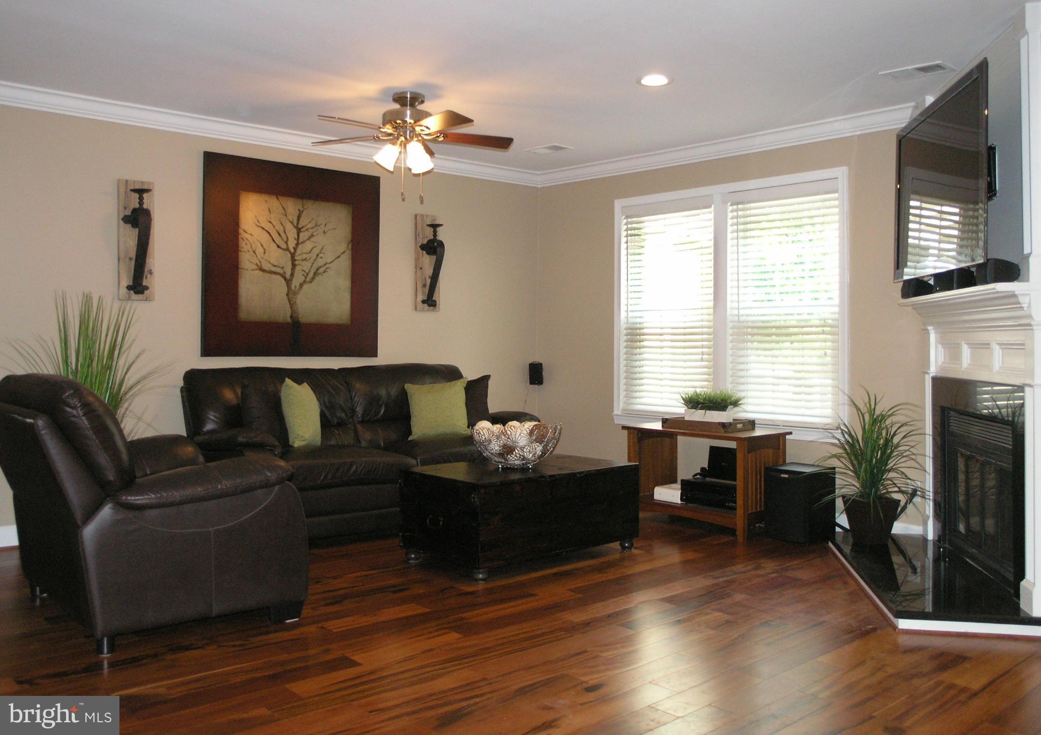 GRAYS POINTE - Residential