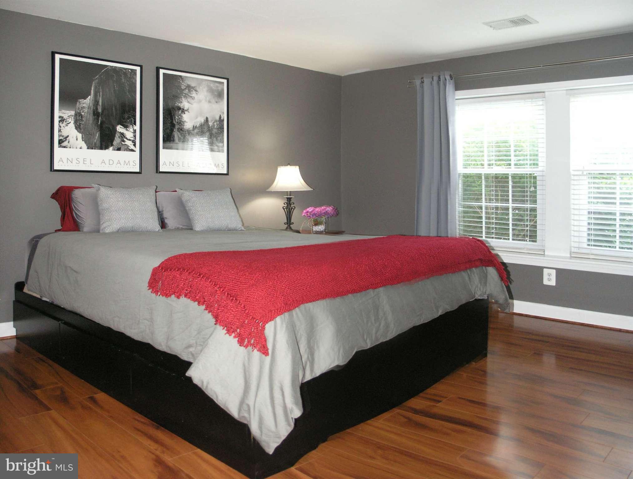 GRAYS POINTE - Residential