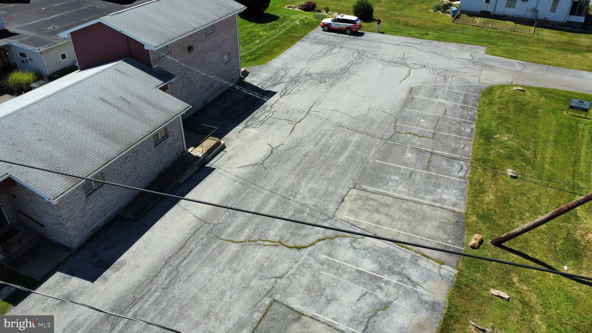 1365 BLUE MOUNTAIN DRIVE