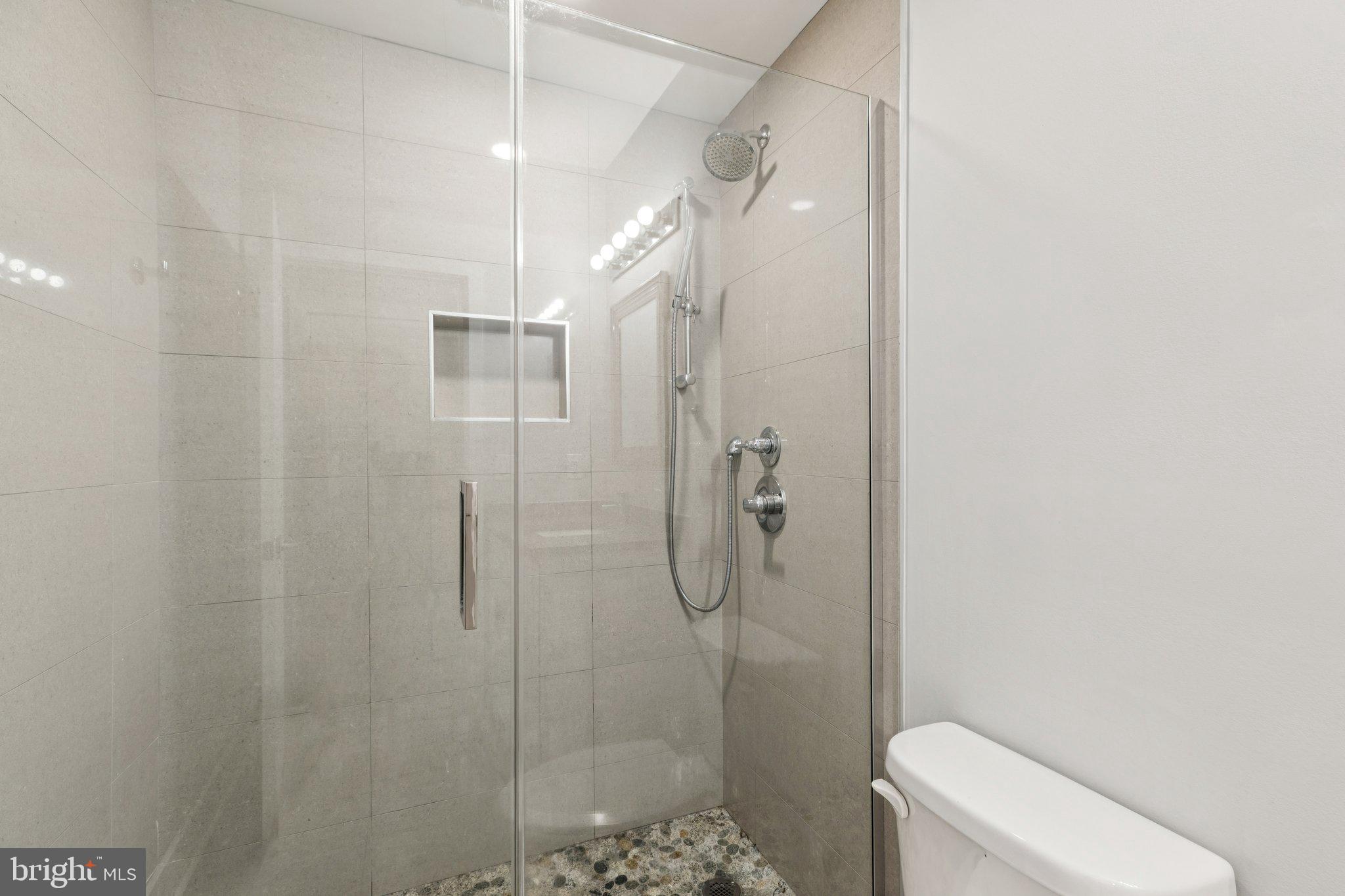 FRANCISVILLE - Residential Lease