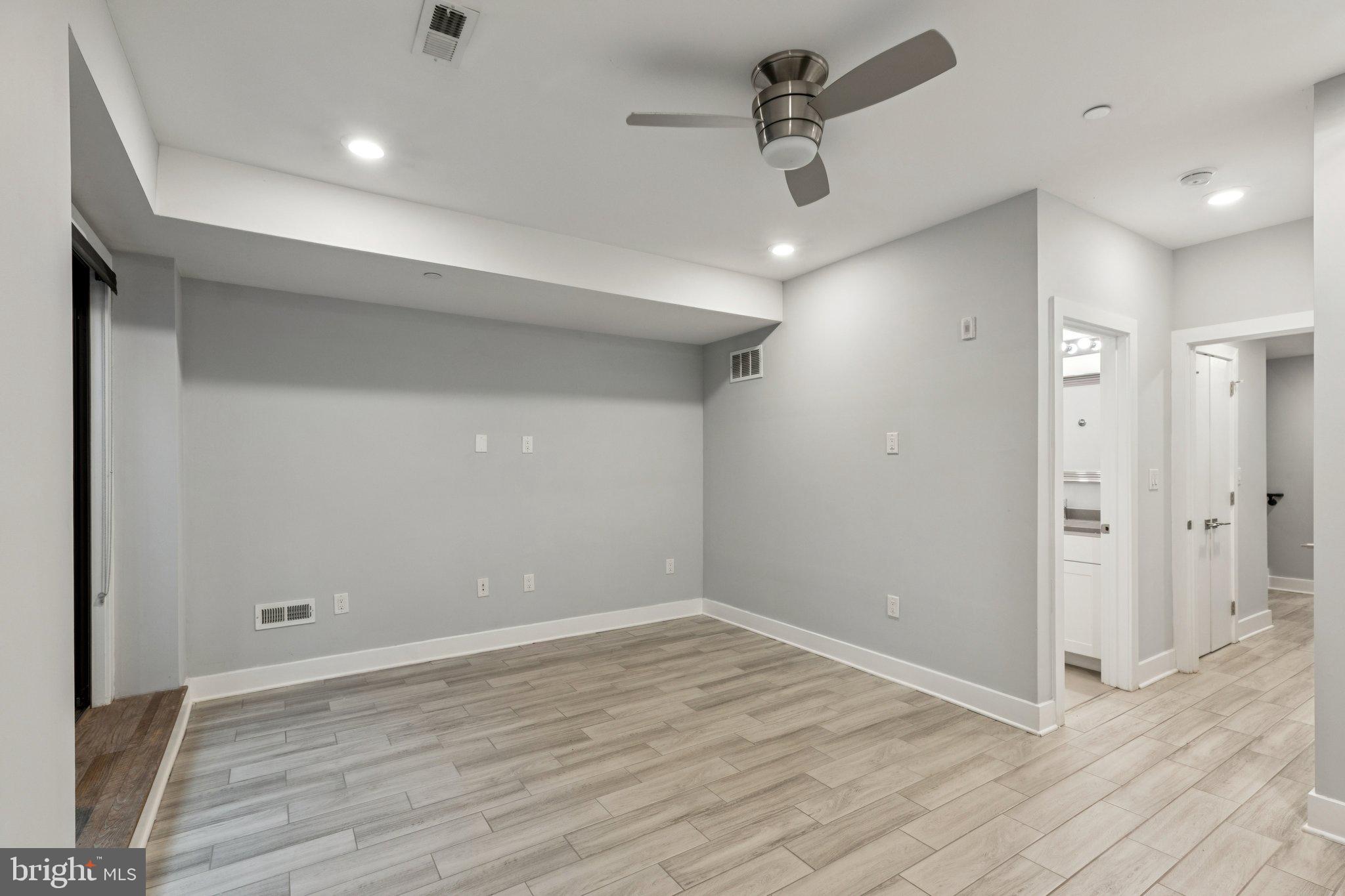 FRANCISVILLE - Residential Lease