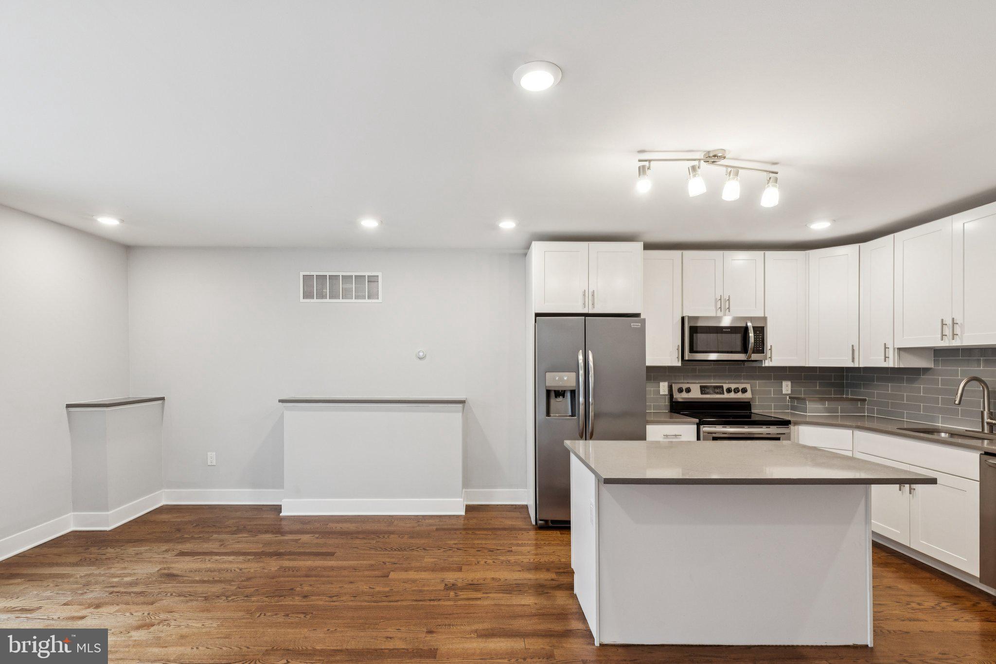 FRANCISVILLE - Residential Lease