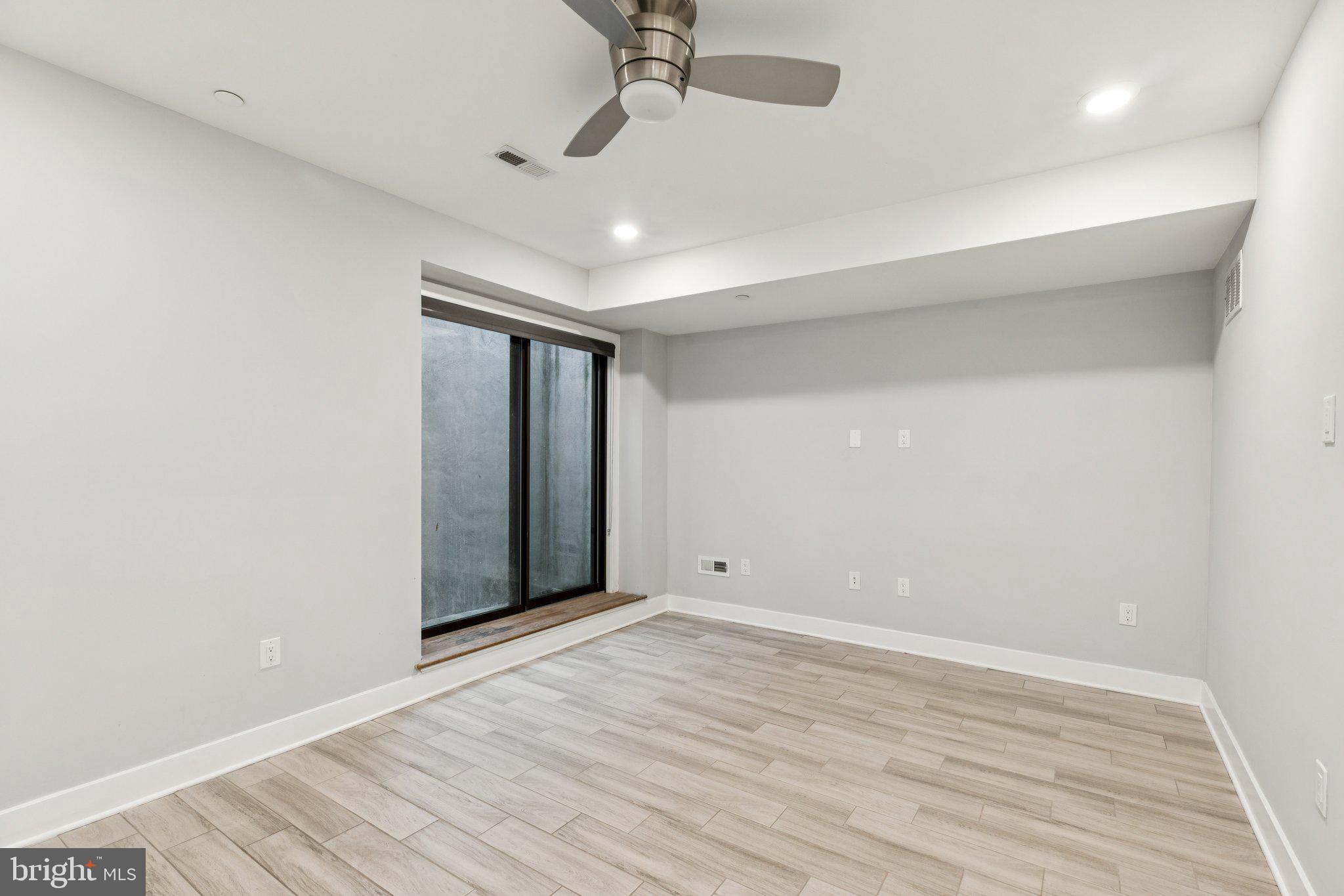 FRANCISVILLE - Residential Lease